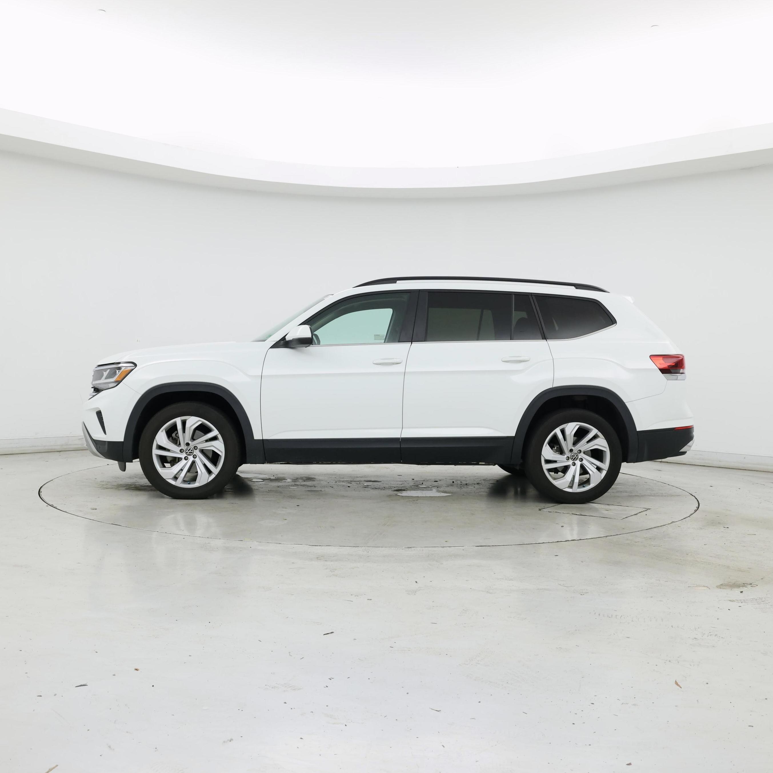 Thumbnail: 2021 Volkswagen Atlas - 3