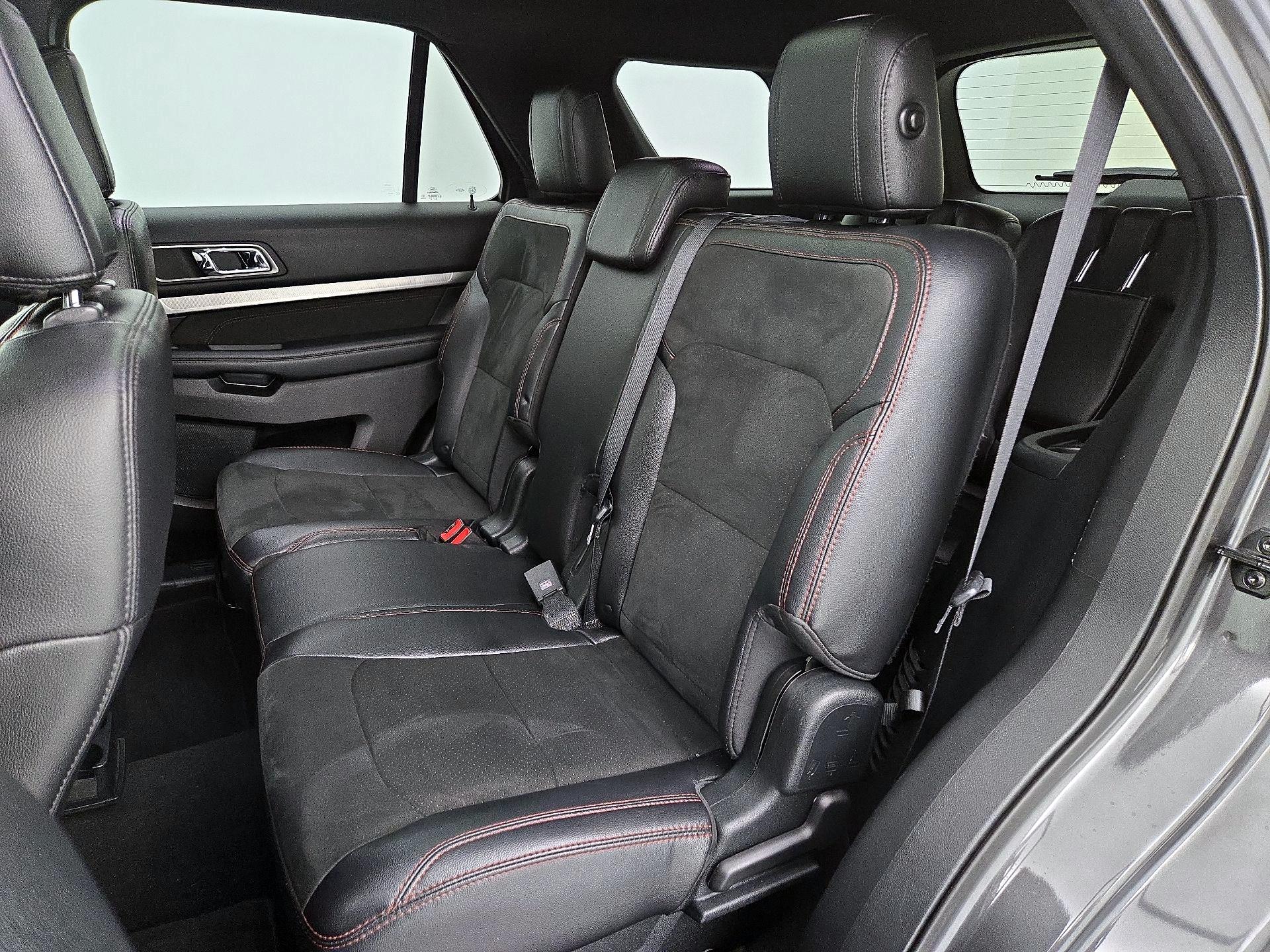 Thumbnail: 2019 Ford Explorer - 20