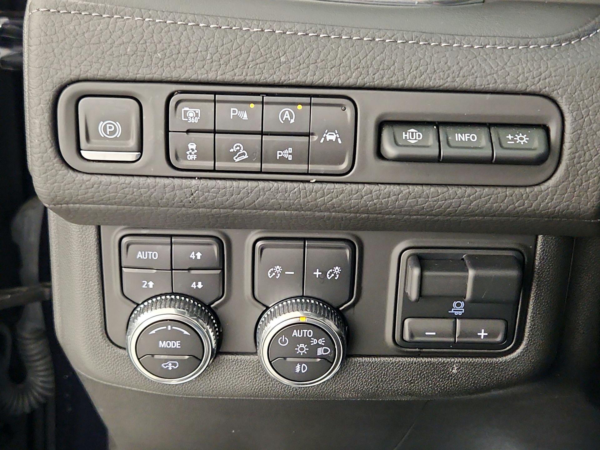 Thumbnail: 2023 GMC Yukon - 13
