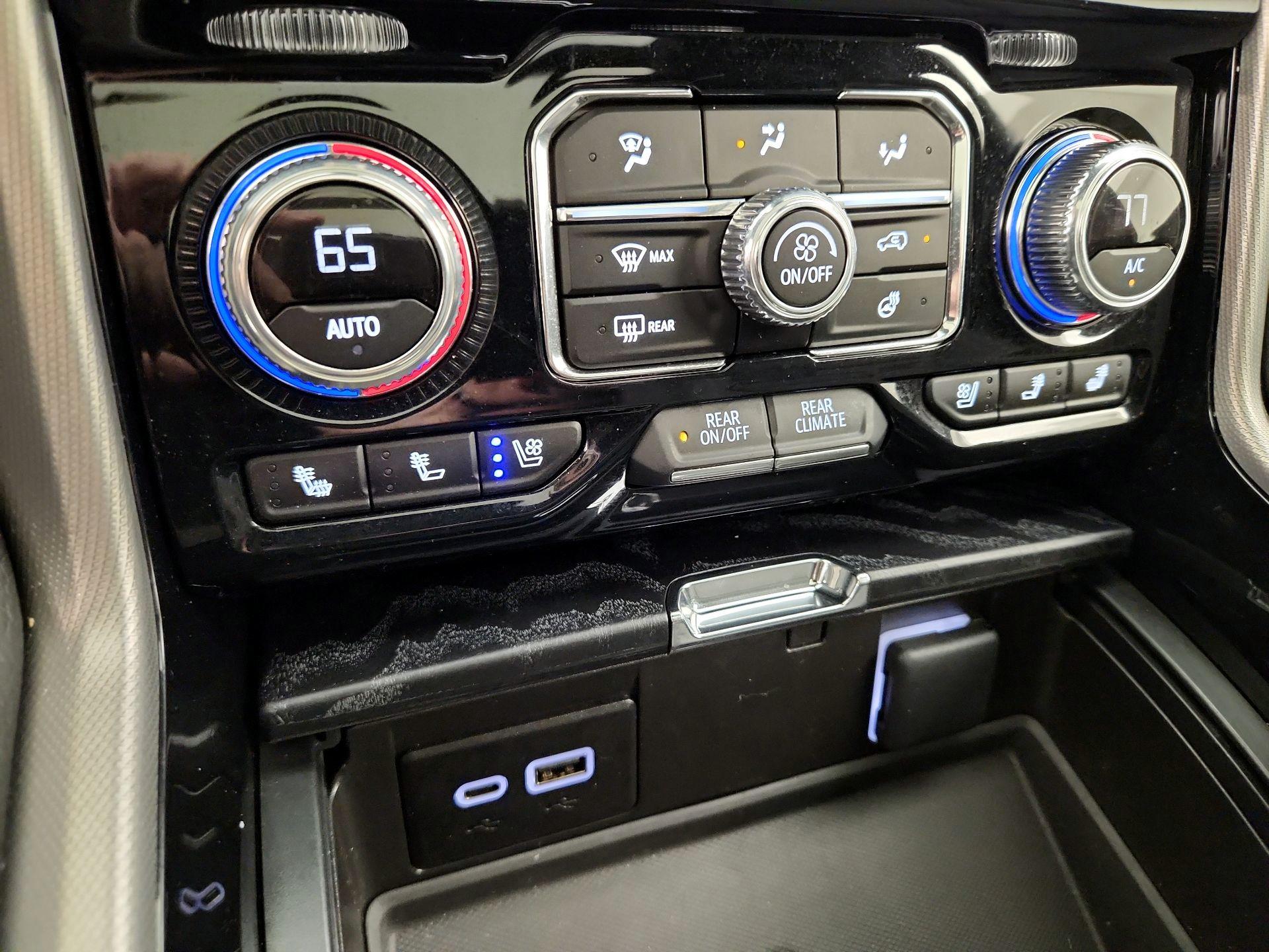 Thumbnail: 2023 GMC Yukon - 17