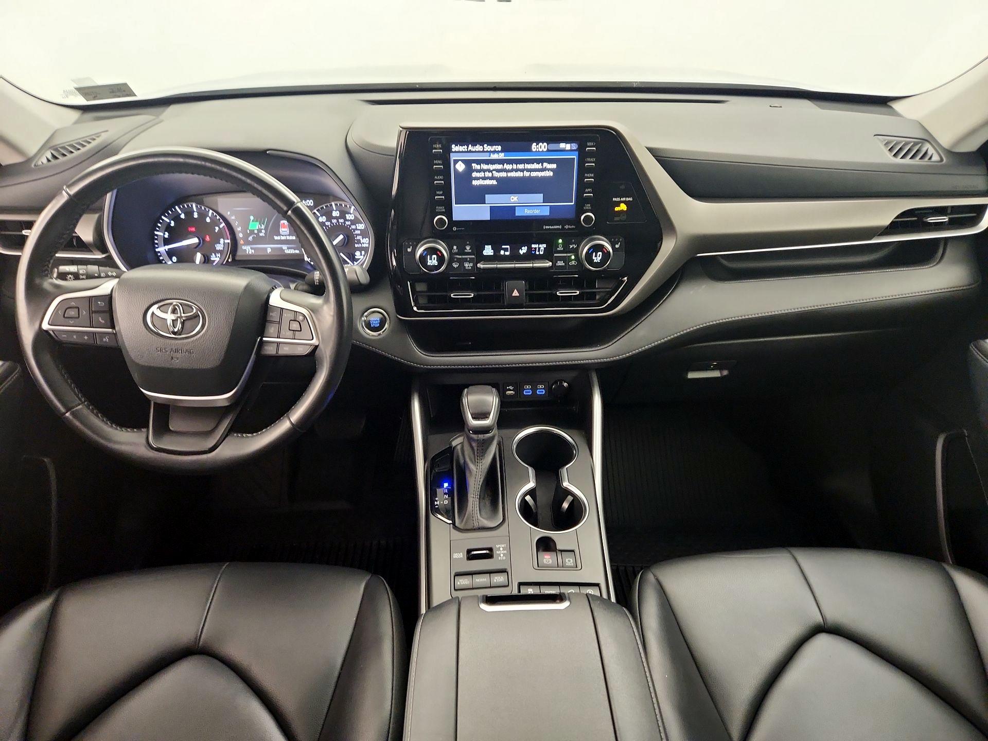 Thumbnail: 2022 Toyota Highlander - 9