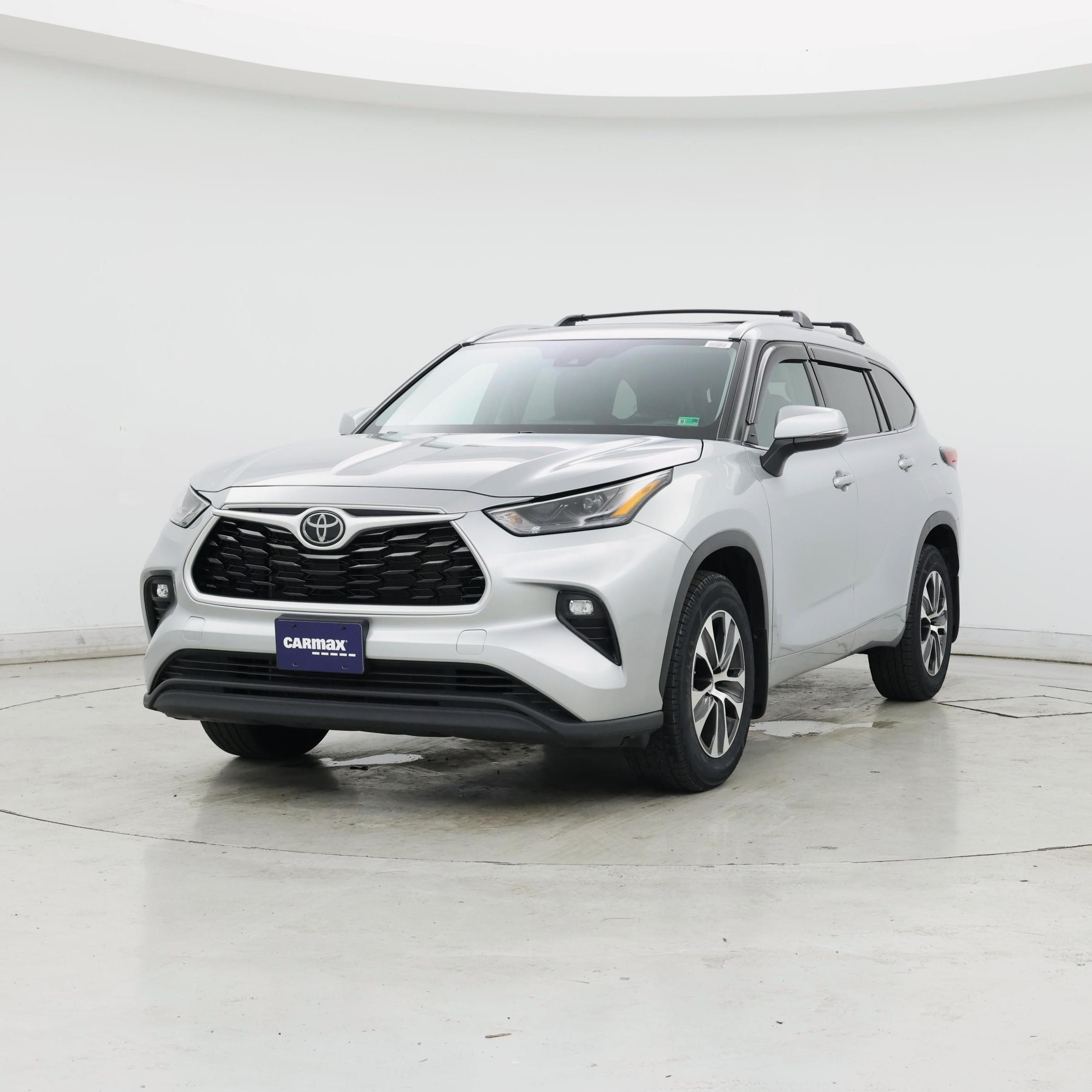 Thumbnail: 2022 Toyota Highlander - 4