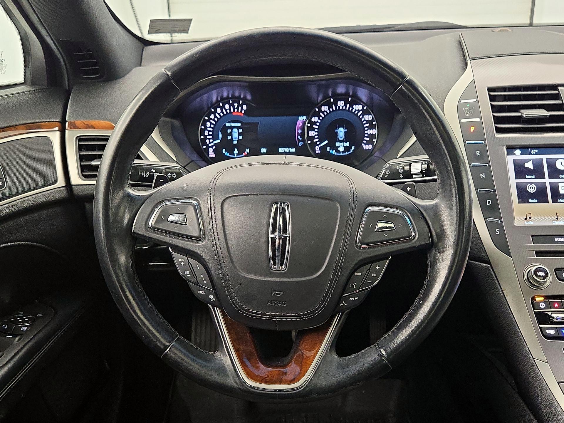 Thumbnail: 2017 Lincoln MKZ - 10