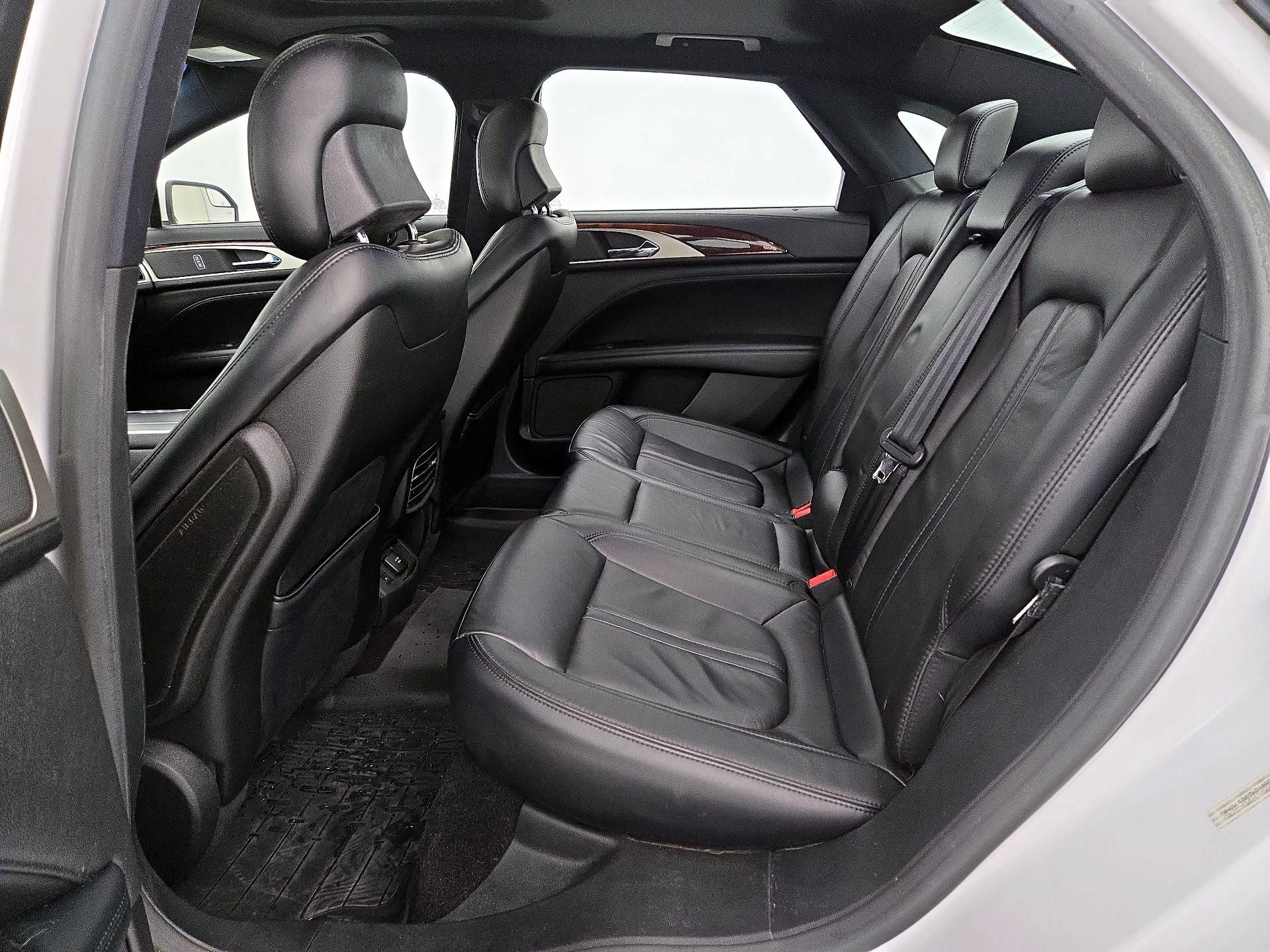 Thumbnail: 2017 Lincoln MKZ - 20