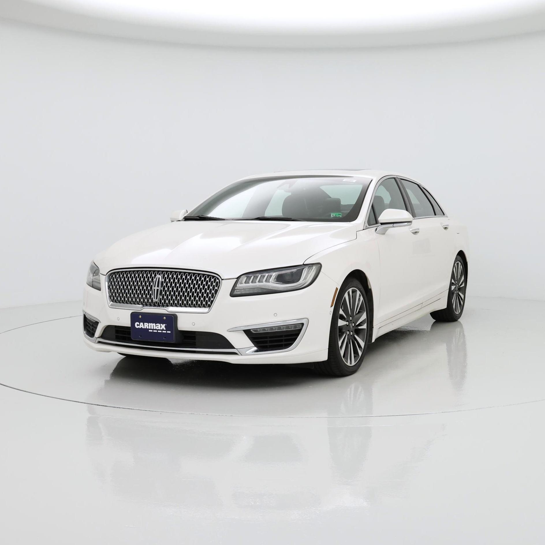 Thumbnail: 2017 Lincoln MKZ - 4