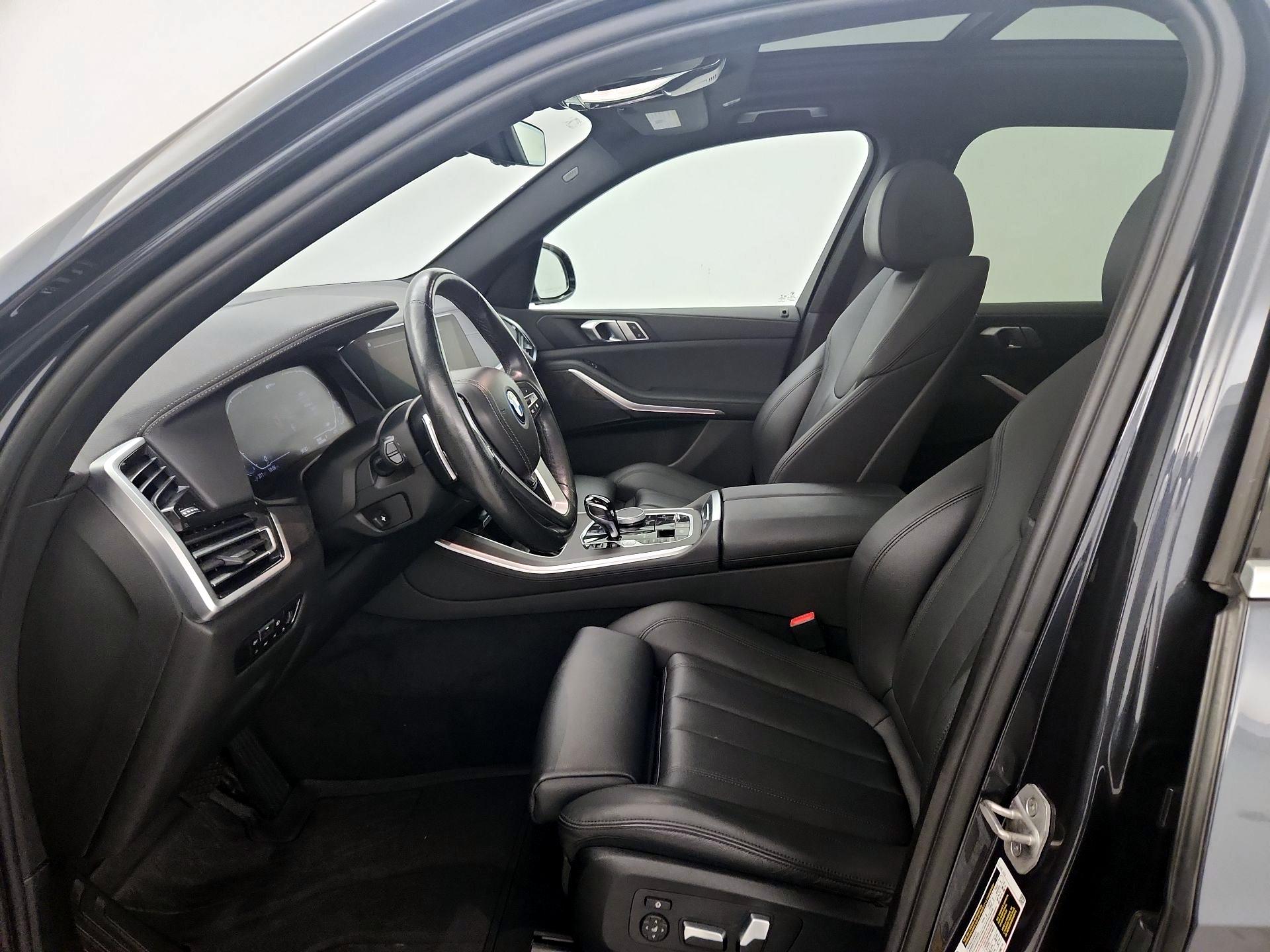Thumbnail: 2022 BMW X5 - 11