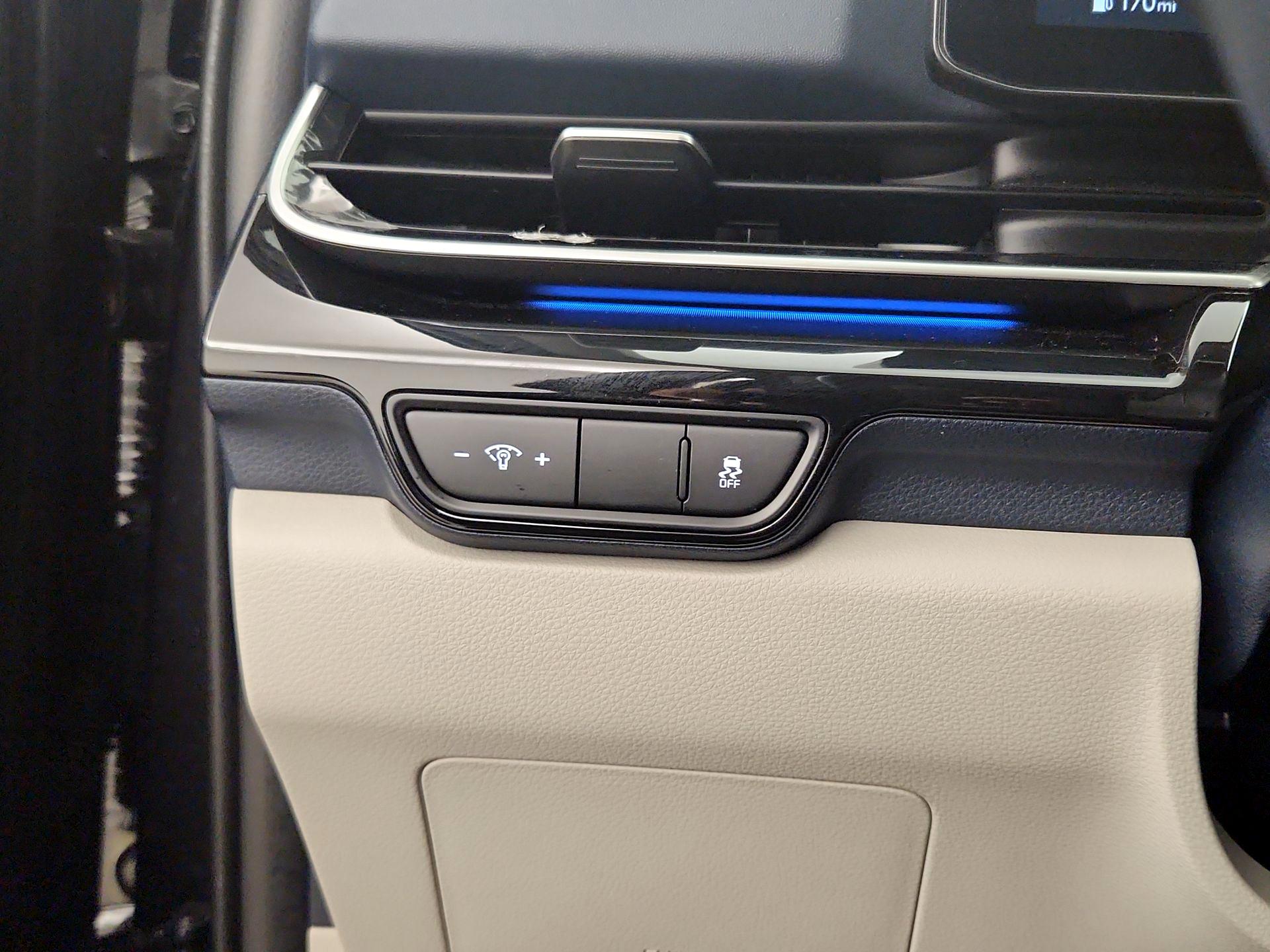Thumbnail: 2025 Kia Carnival - 13