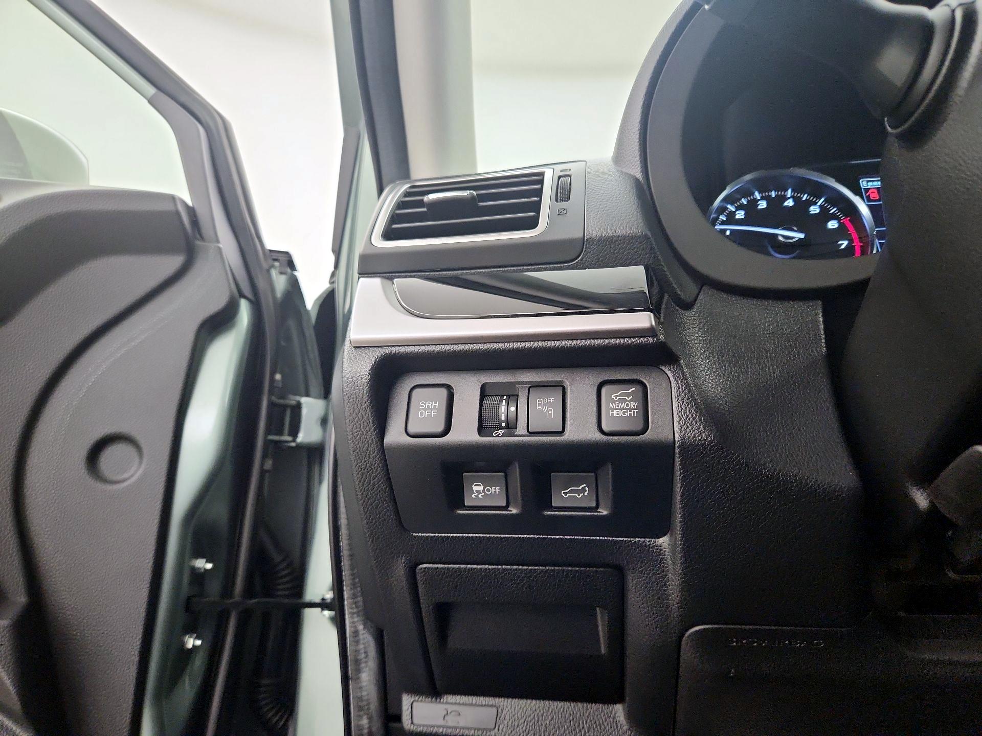 Thumbnail: 2017 Subaru Forester - 13