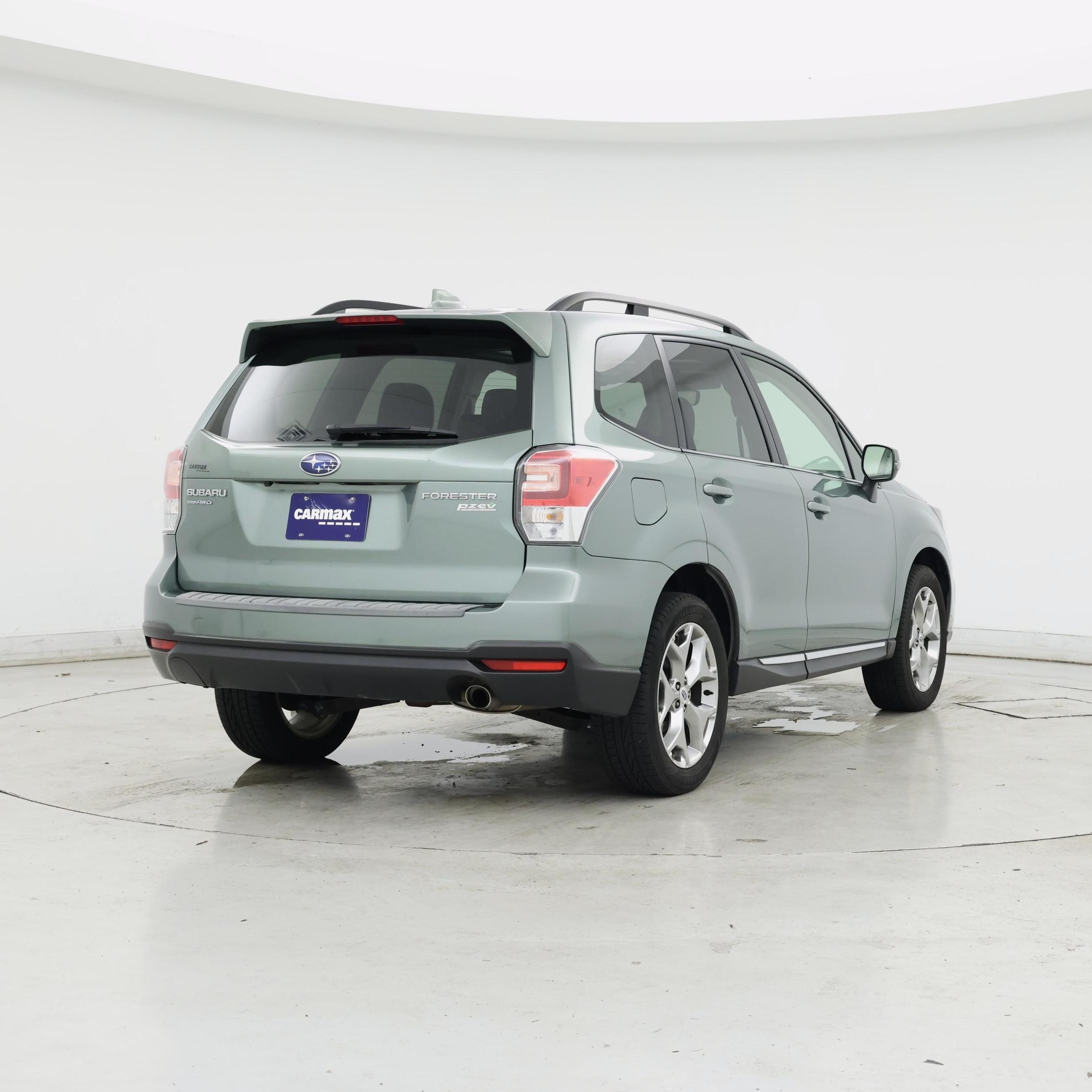 Thumbnail: 2017 Subaru Forester - 8