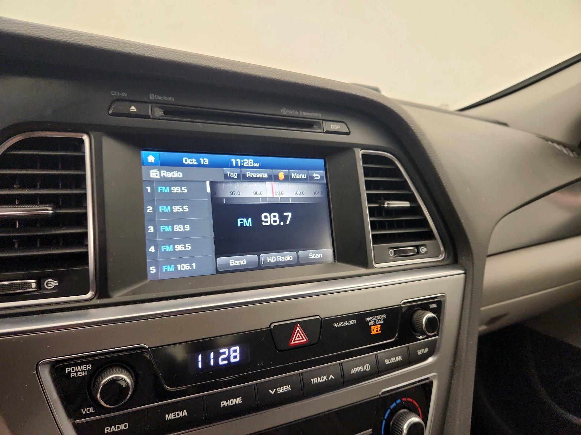 Thumbnail: 2017 Hyundai Sonata - 15