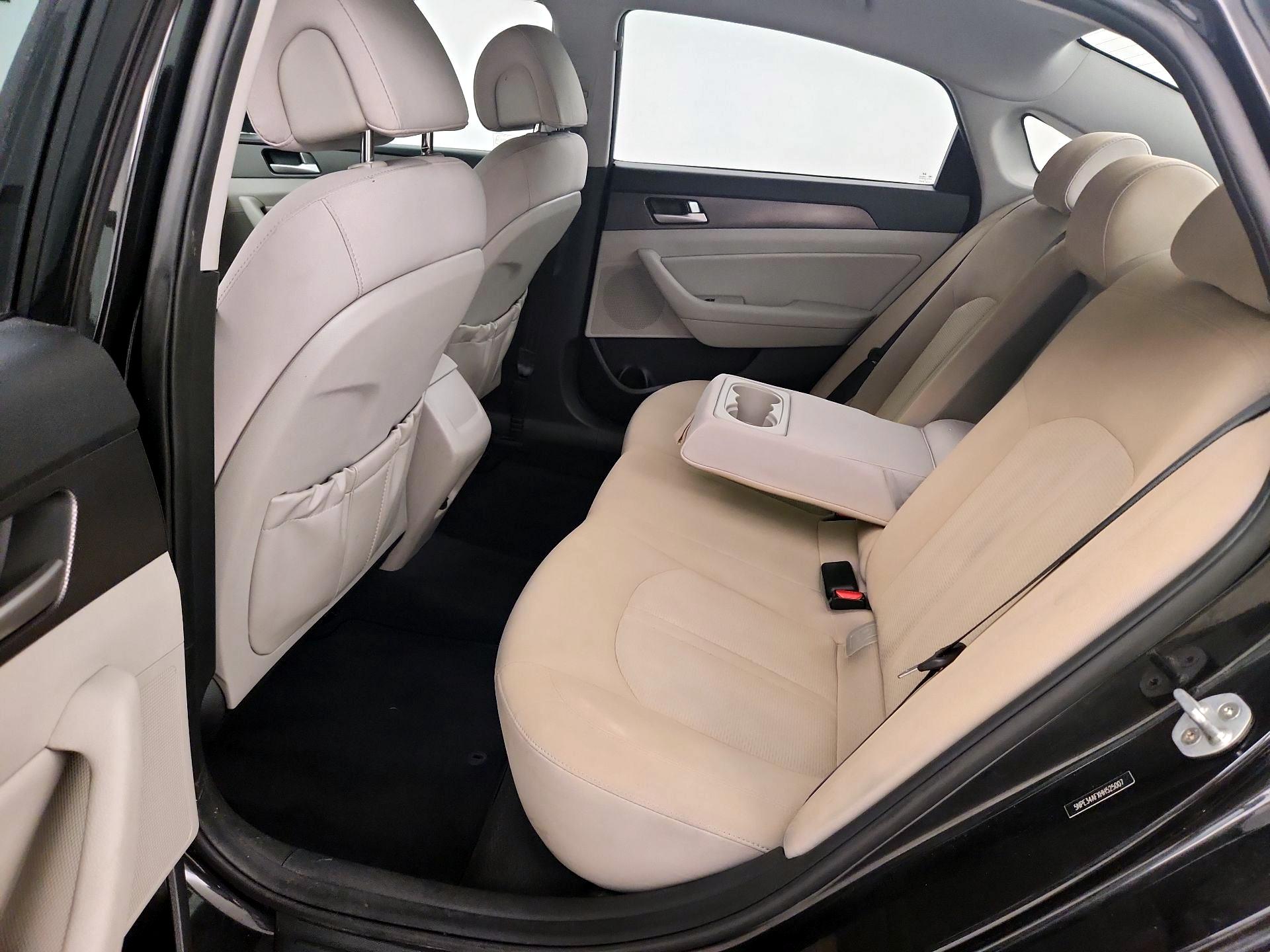Thumbnail: 2017 Hyundai Sonata - 19