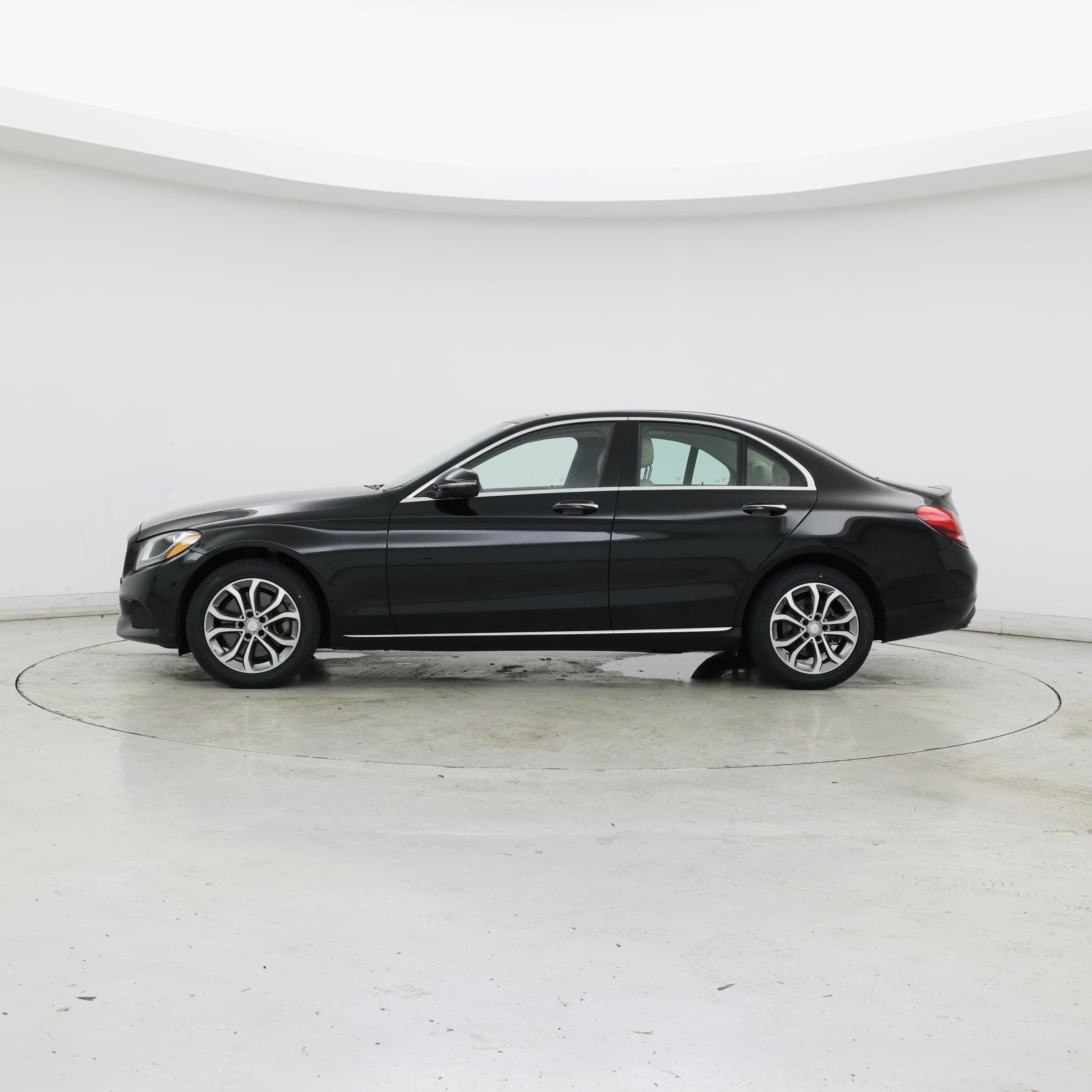 Thumbnail: 2016 Mercedes-Benz C-Class - 3