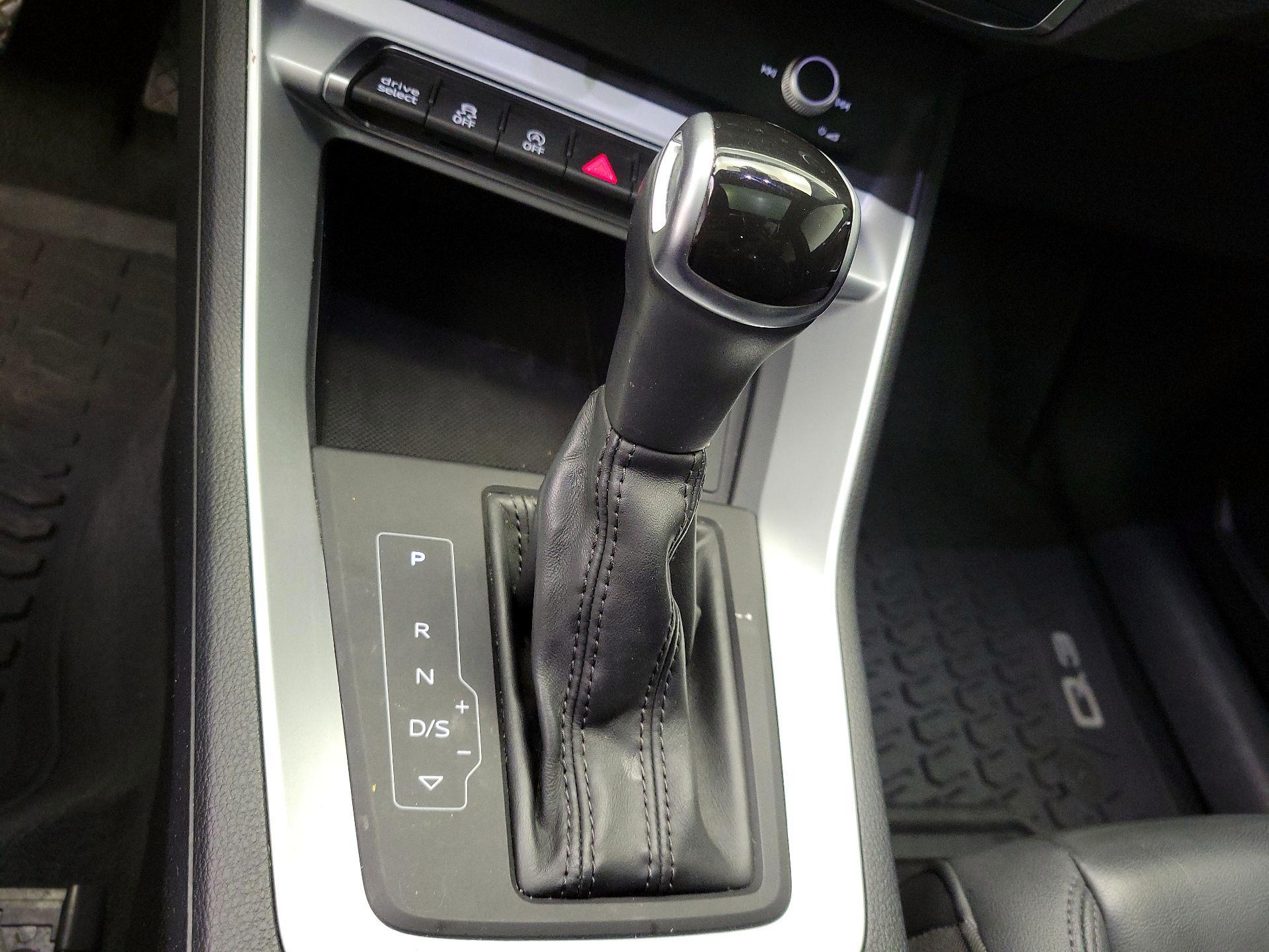 Thumbnail: 2020 Audi Q3 - 16