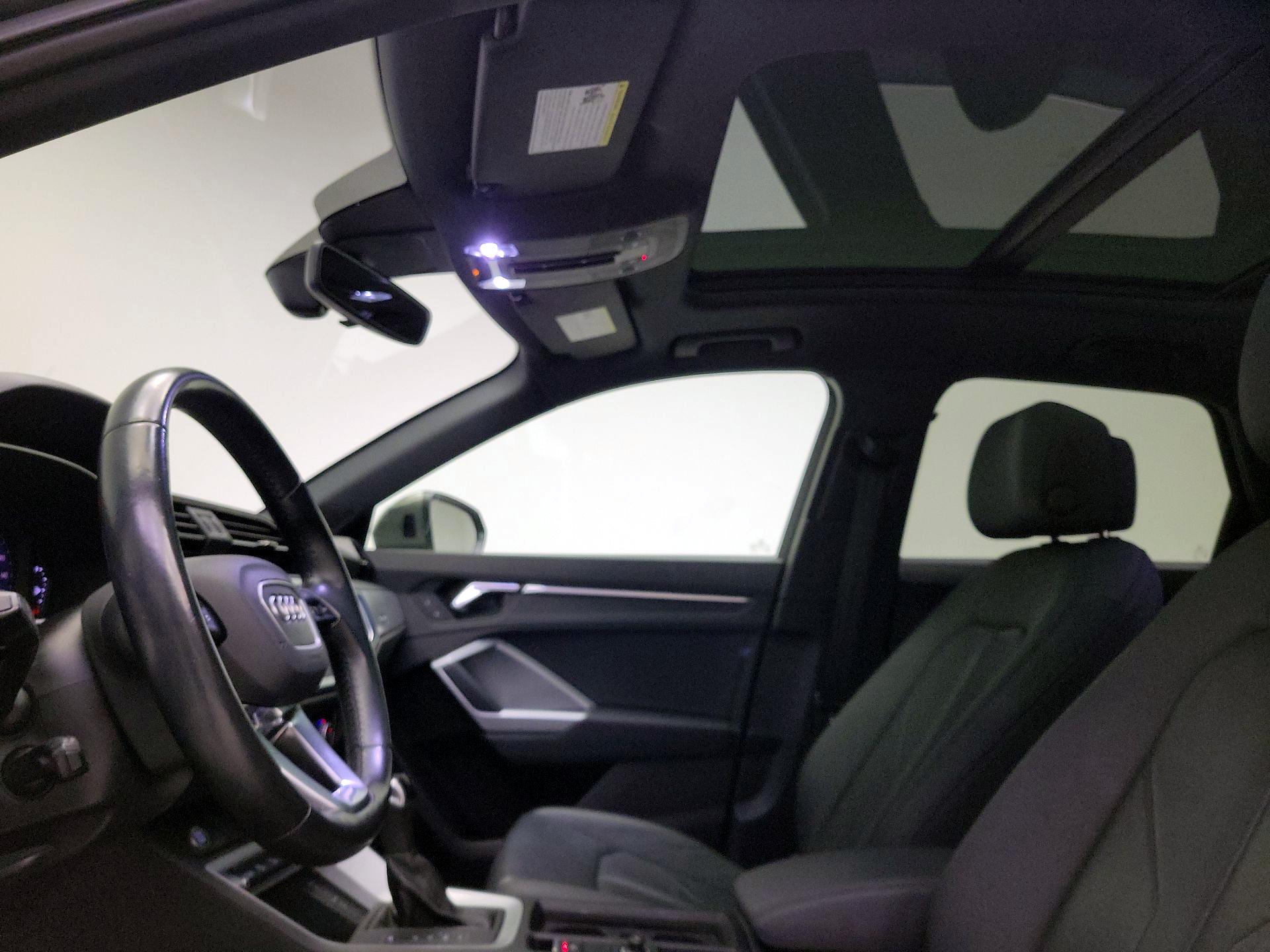 Thumbnail: 2020 Audi Q3 - 18