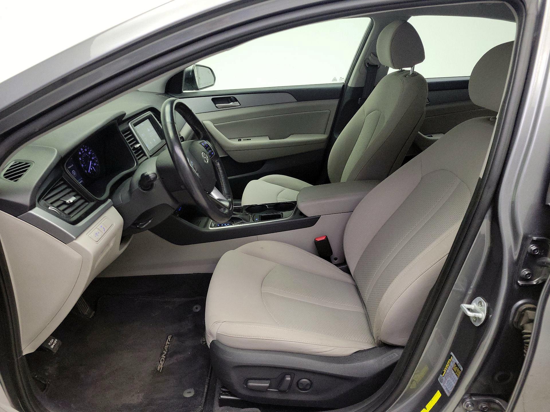 Thumbnail: 2019 Hyundai Sonata - 11