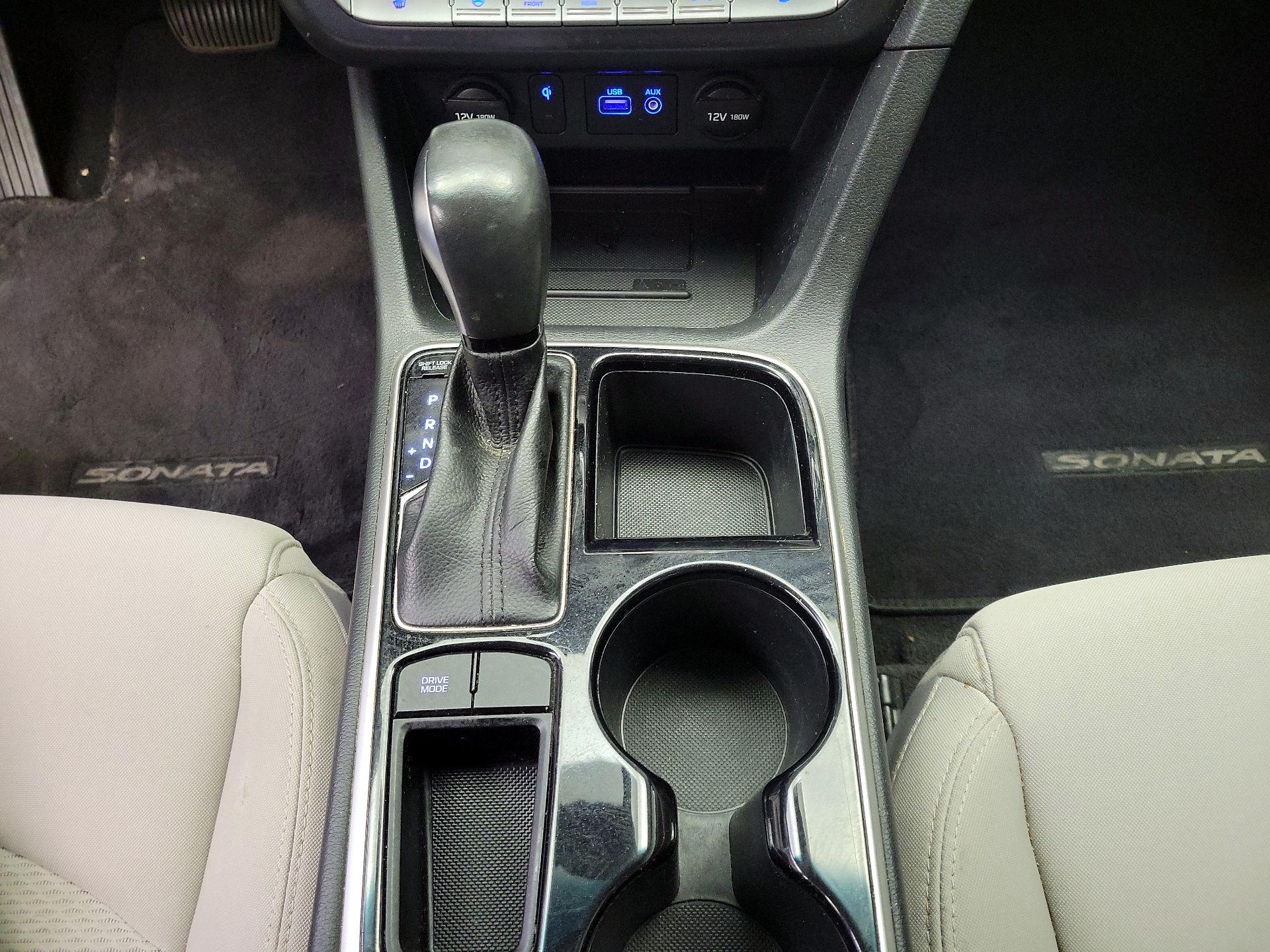 Thumbnail: 2019 Hyundai Sonata - 17