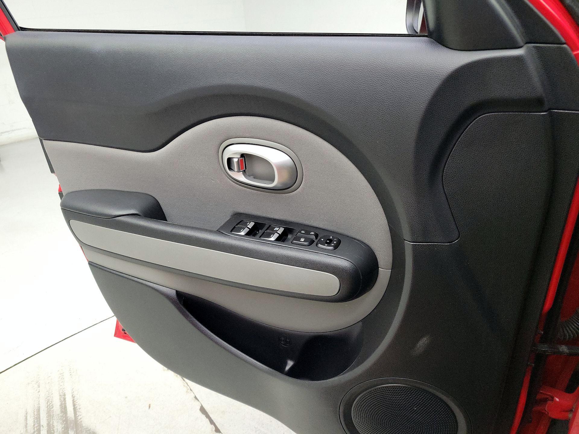 Thumbnail: 2019 Kia Soul - 12