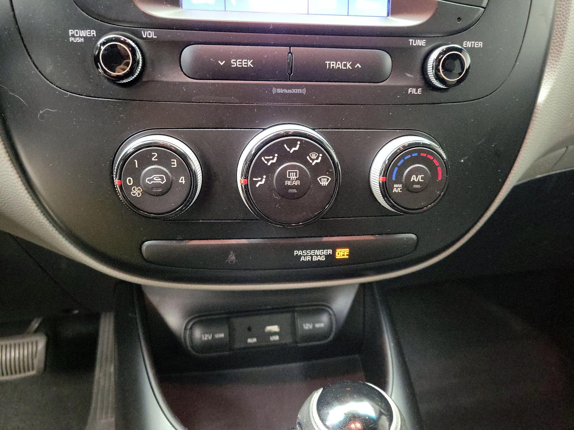 Thumbnail: 2019 Kia Soul - 16