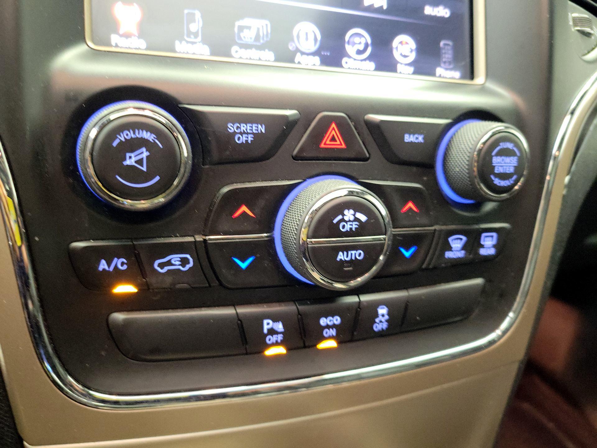 Thumbnail: 2014 Jeep Grand Cherokee - 15