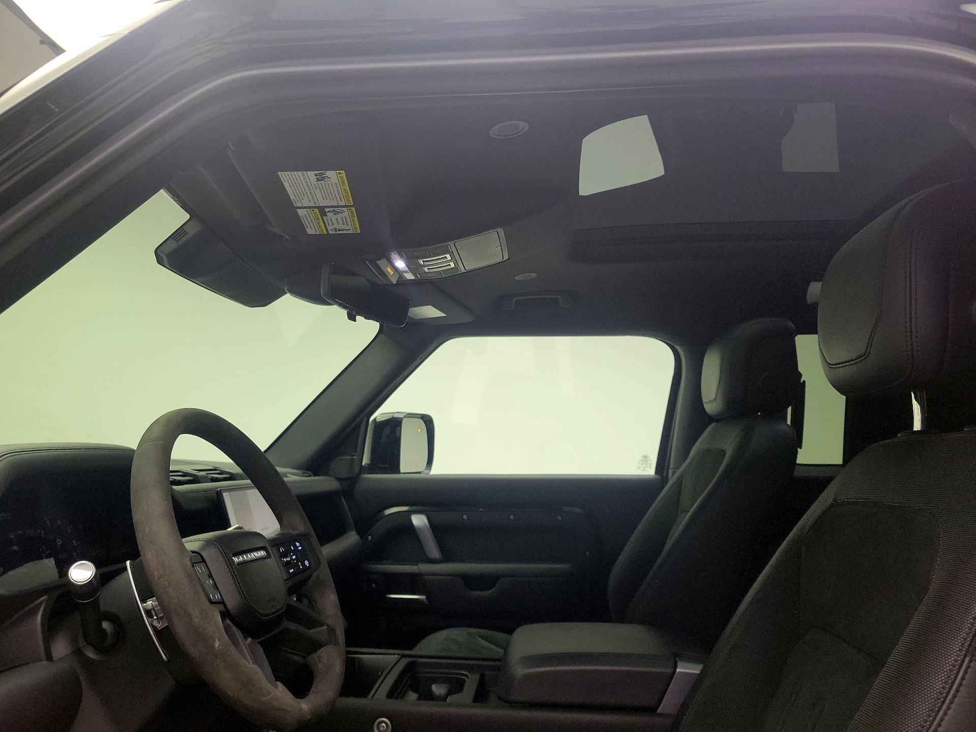 Thumbnail: 2022 Land Rover Defender - 18