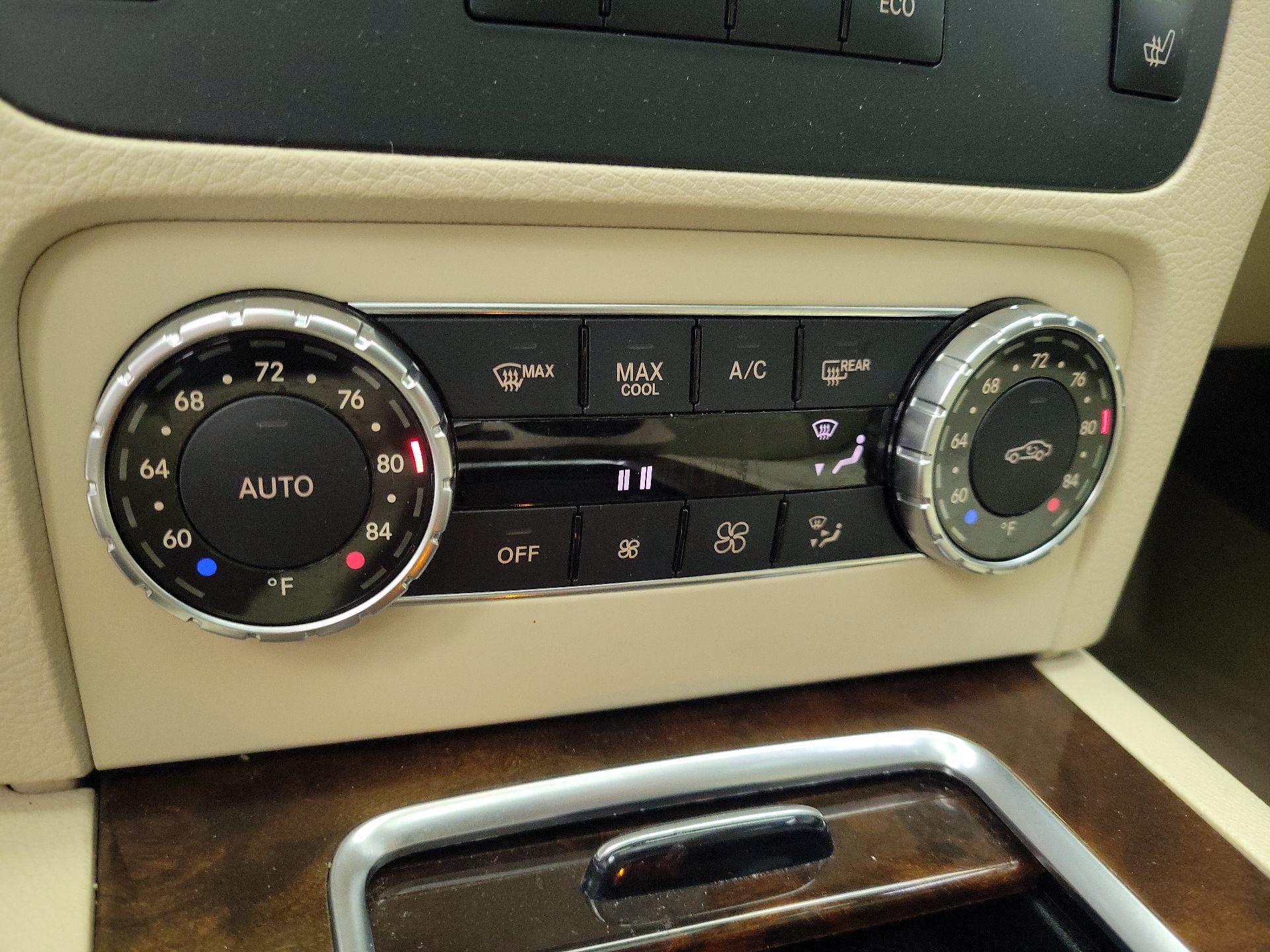 Thumbnail: 2015 Mercedes-Benz GLK - 17