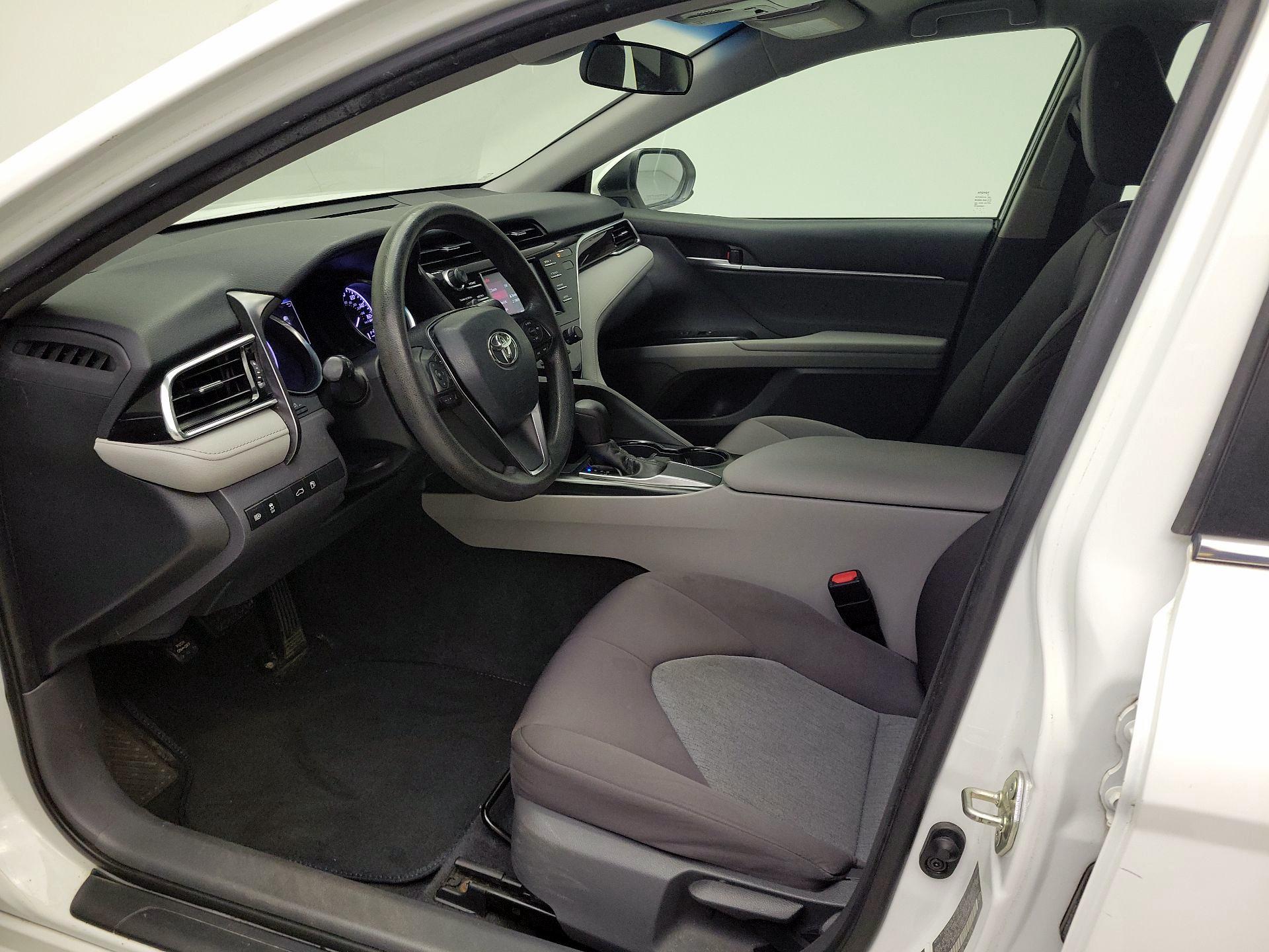 Thumbnail: 2018 Toyota Camry - 11