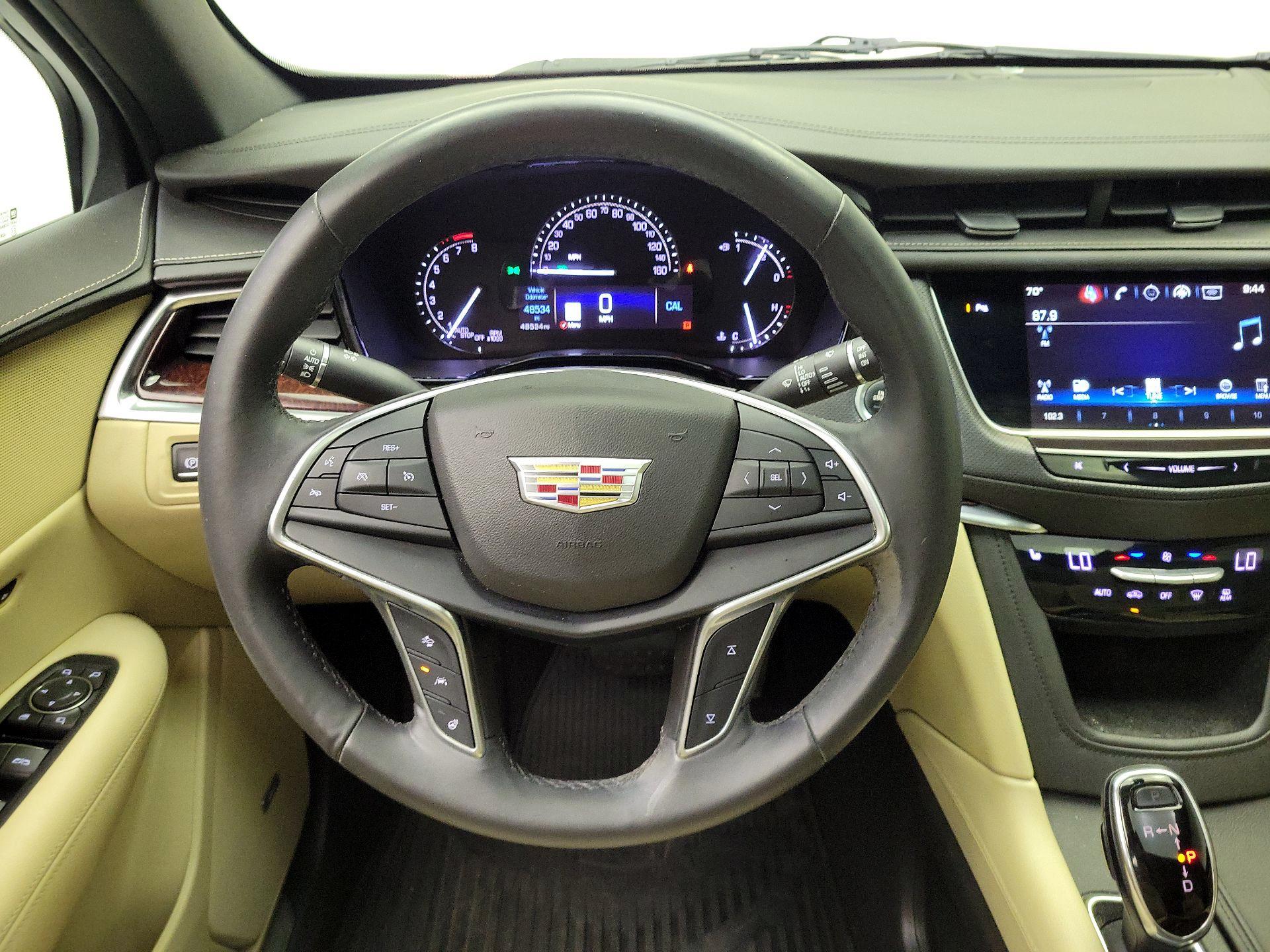 Thumbnail: 2018 Cadillac XT5 - 10