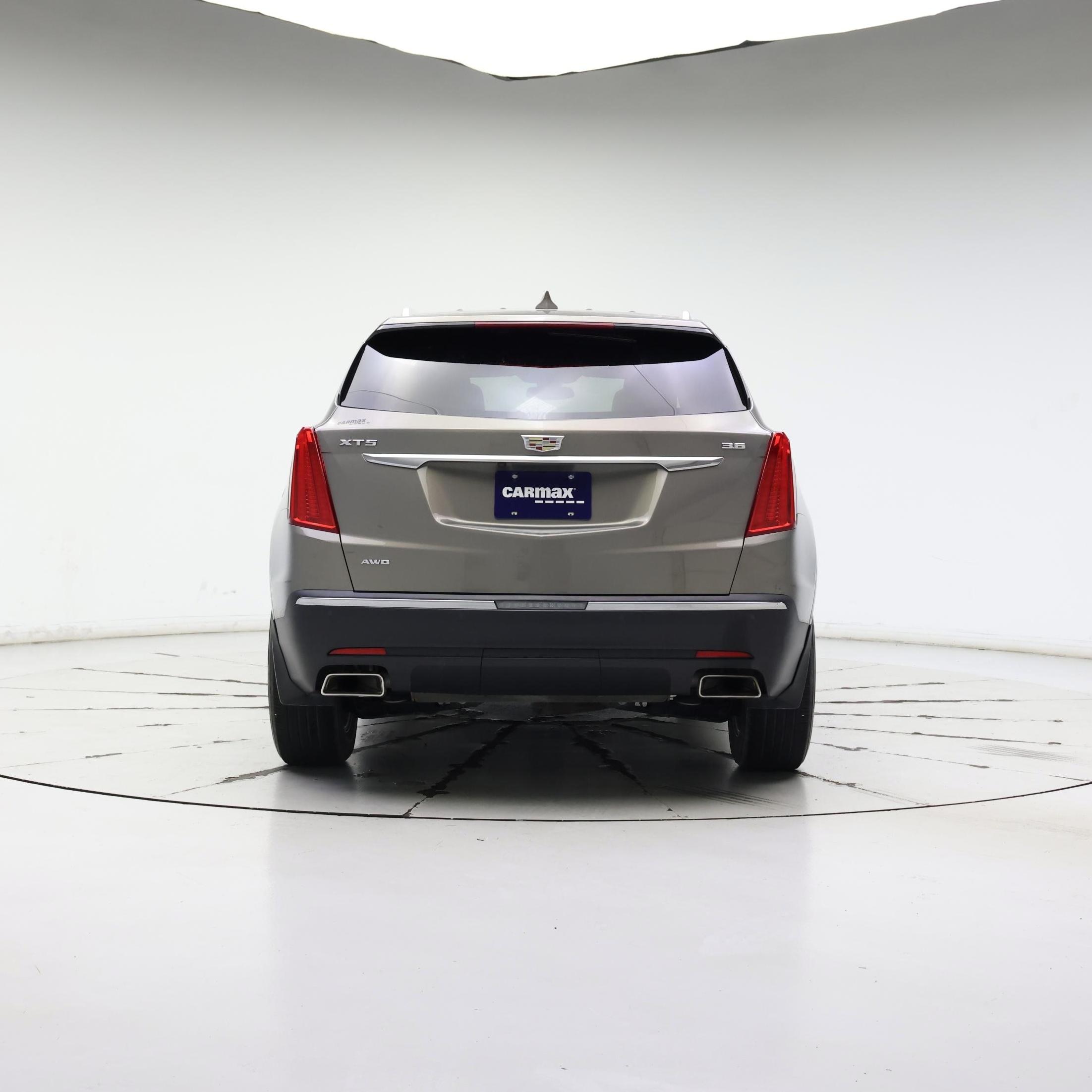 Thumbnail: 2018 Cadillac XT5 - 6