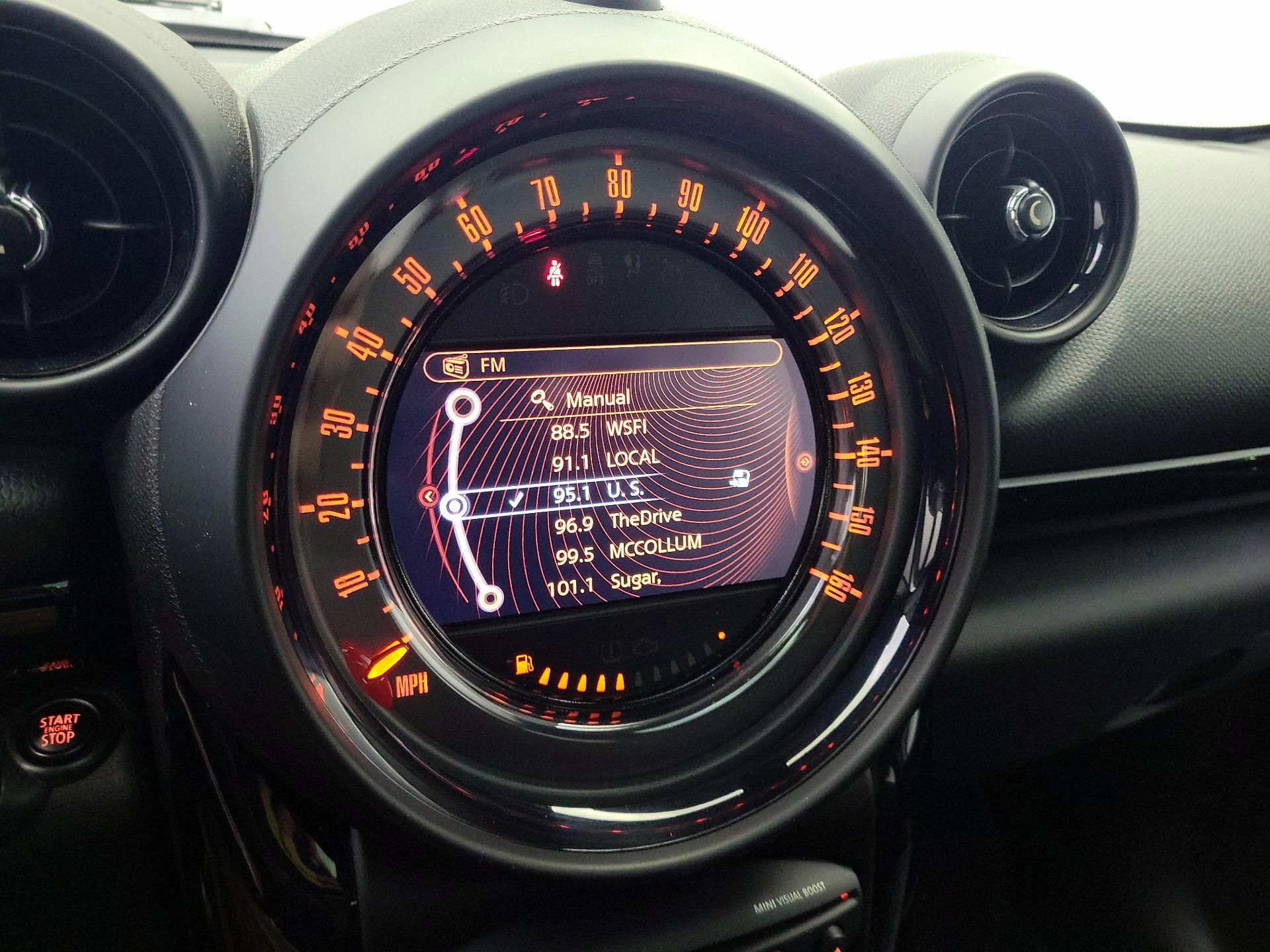 Thumbnail: 2016 MINI Cooper Countryman - 13