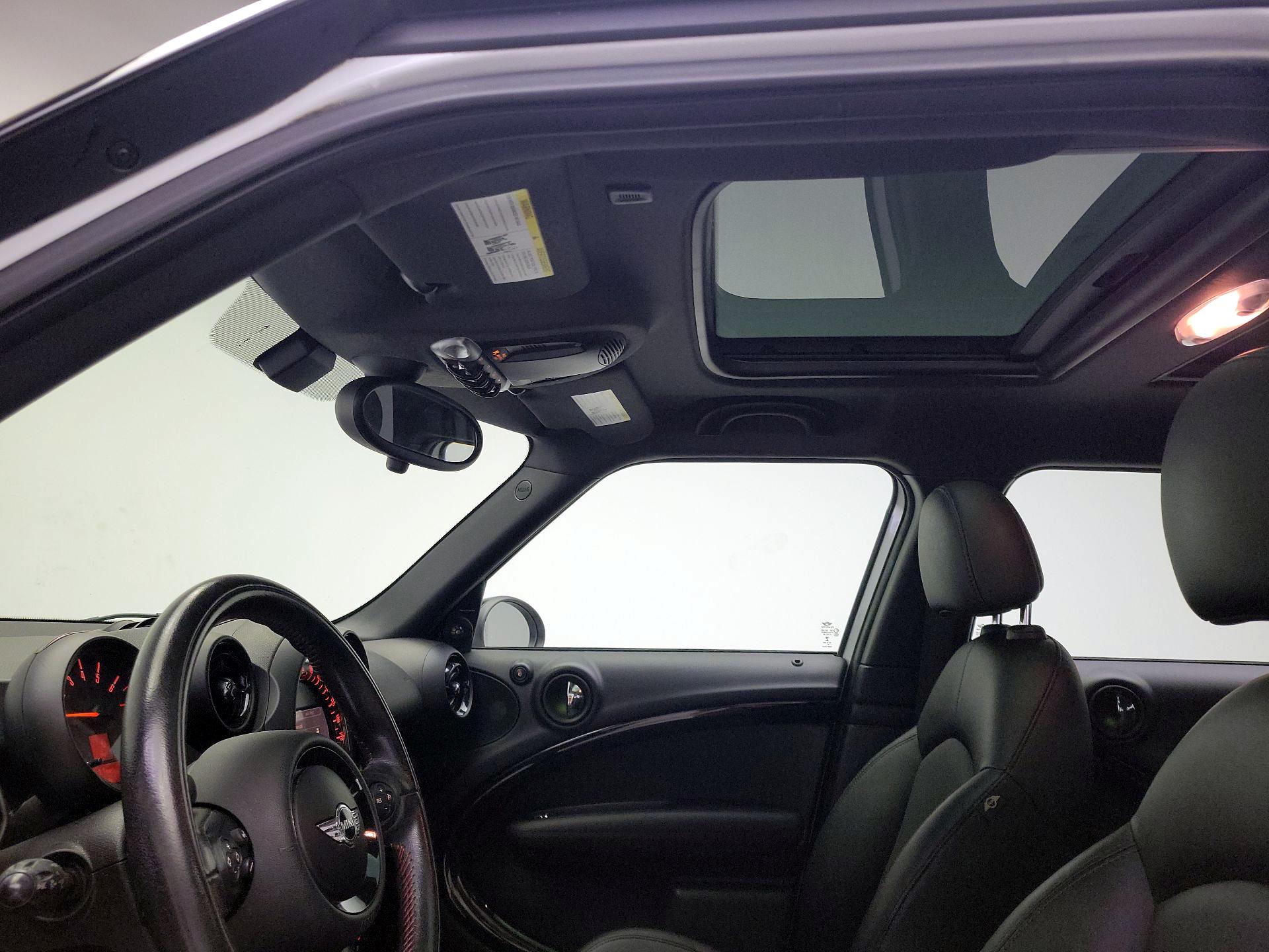 Thumbnail: 2016 MINI Cooper Countryman - 16