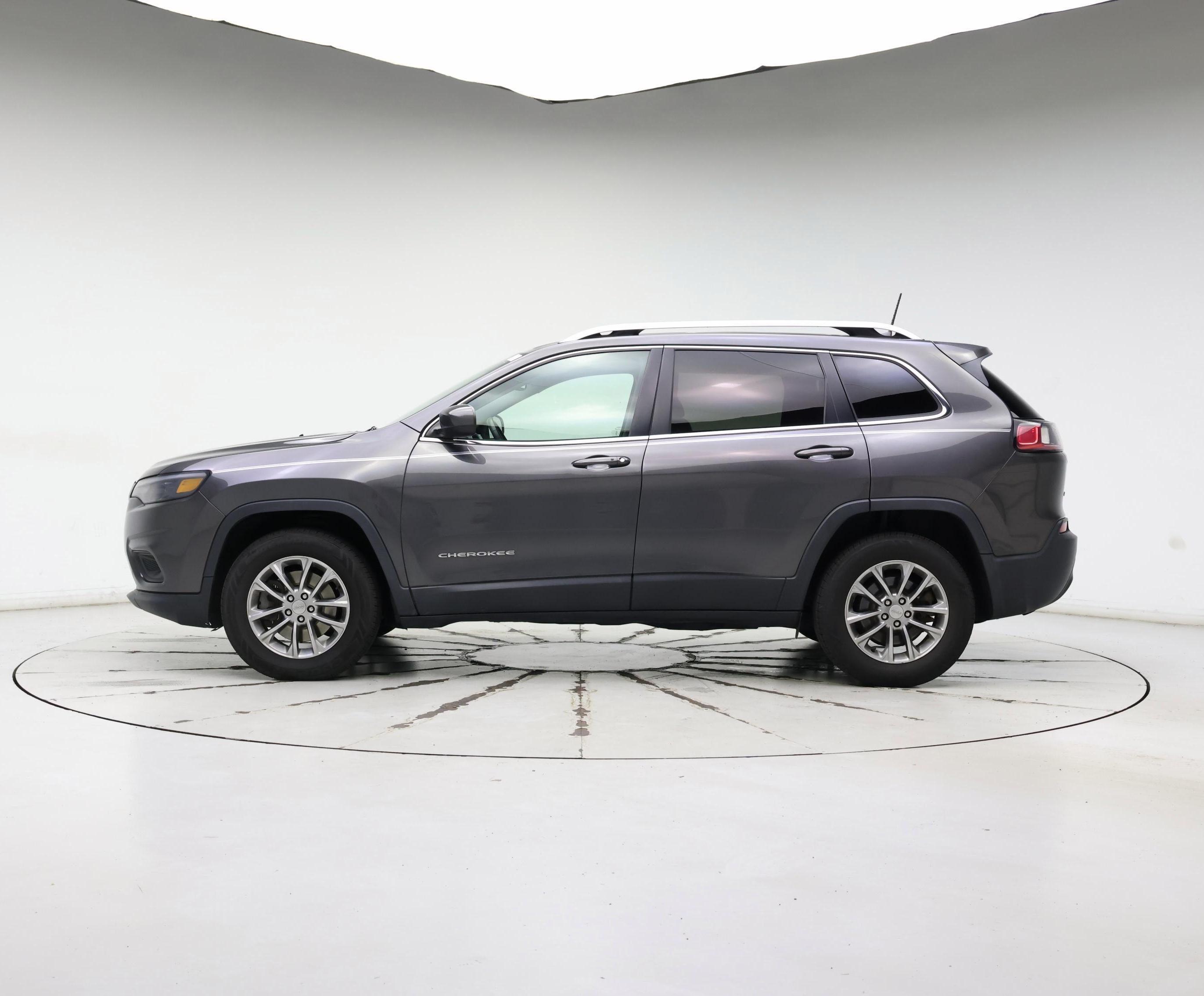 Thumbnail: 2019 Jeep Cherokee - 3