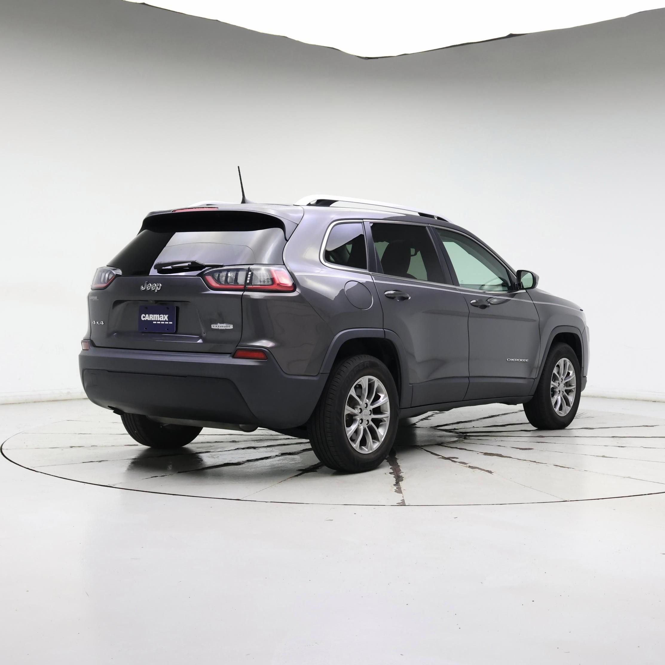 Thumbnail: 2019 Jeep Cherokee - 8