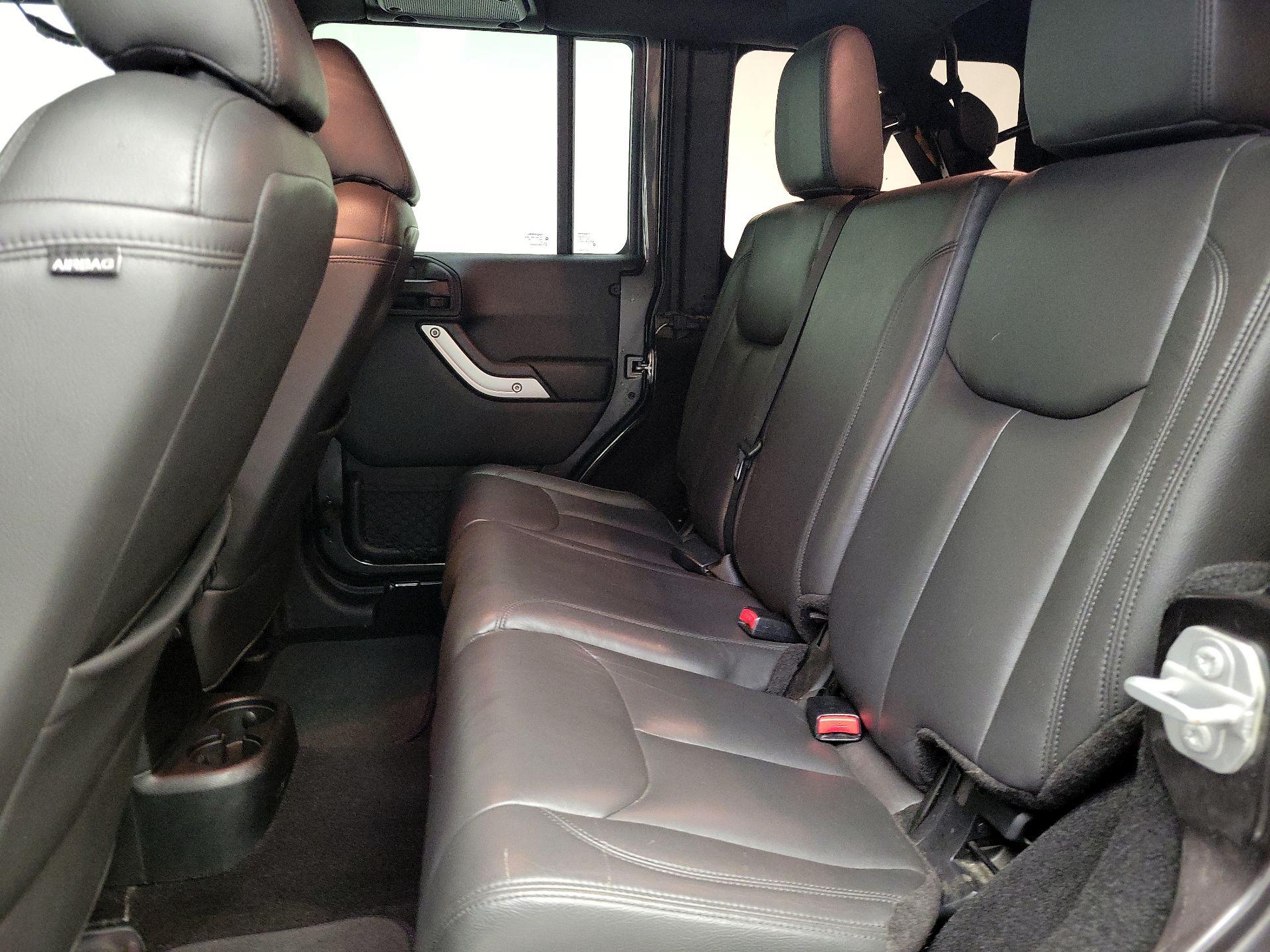 Thumbnail: 2017 Jeep Wrangler - 18