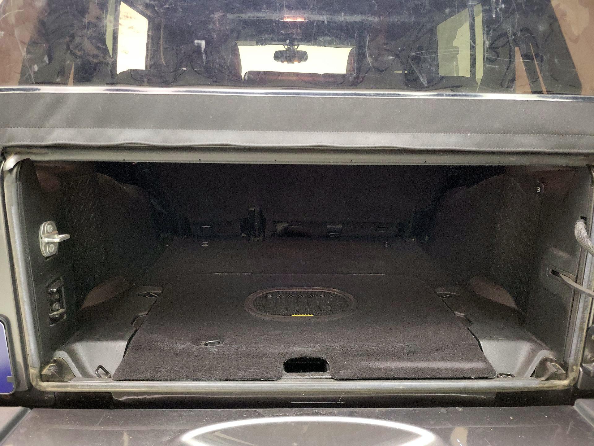 Thumbnail: 2017 Jeep Wrangler - 19