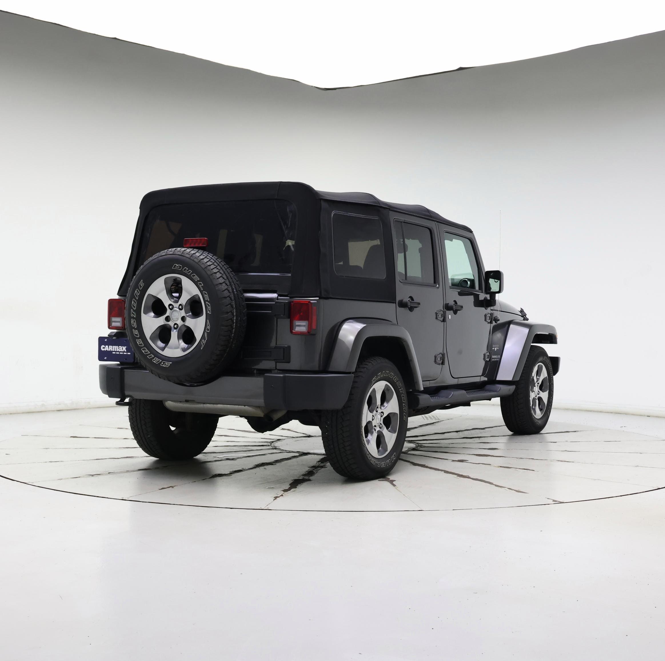 Thumbnail: 2017 Jeep Wrangler - 8