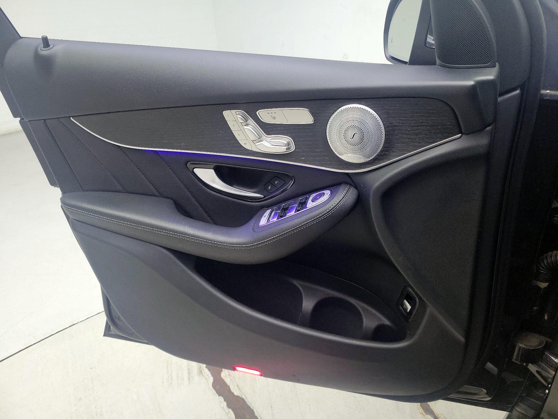 Thumbnail: 2020 Mercedes-Benz GLC - 12