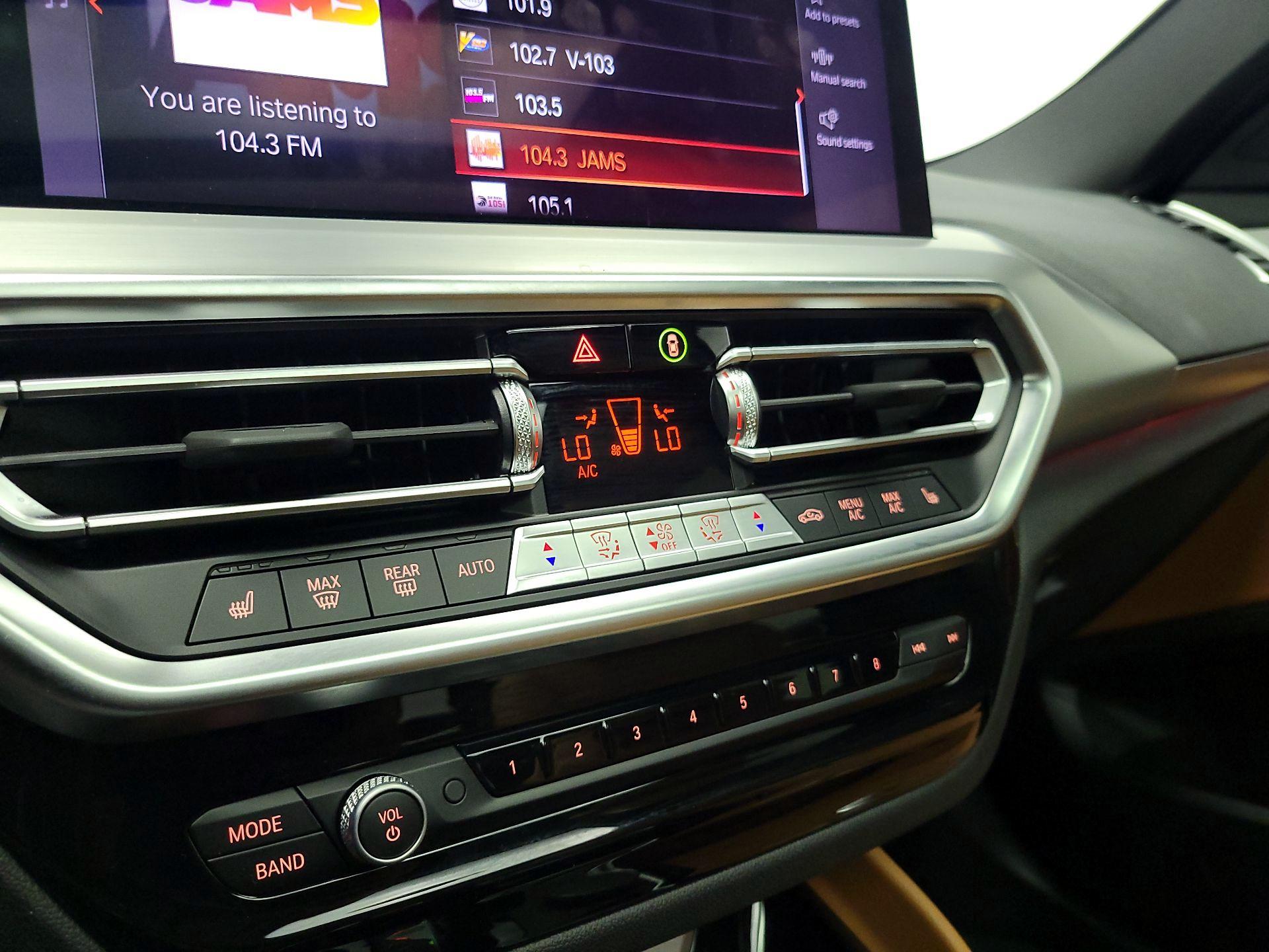 Thumbnail: 2023 BMW X4 - 17