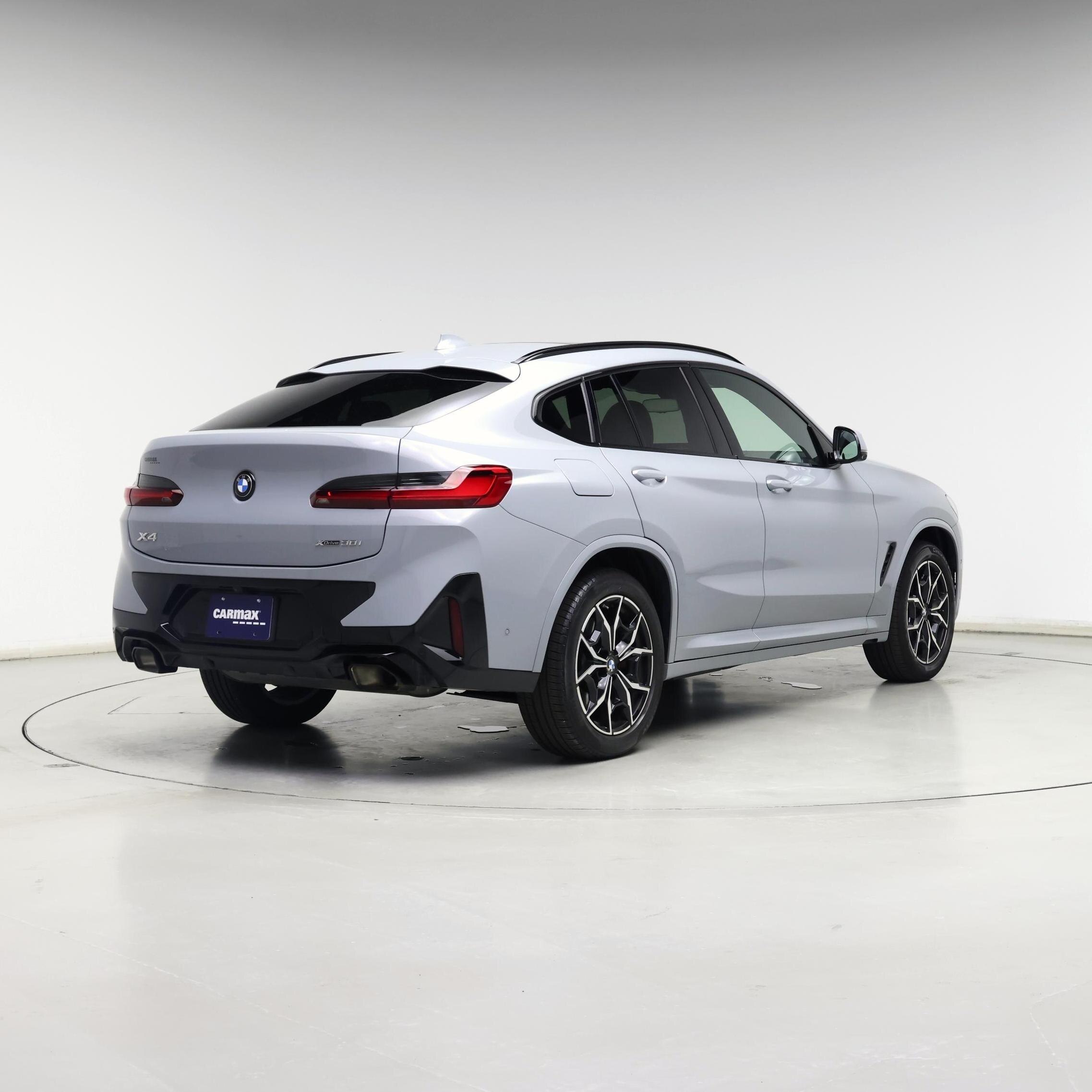 Thumbnail: 2023 BMW X4 - 8