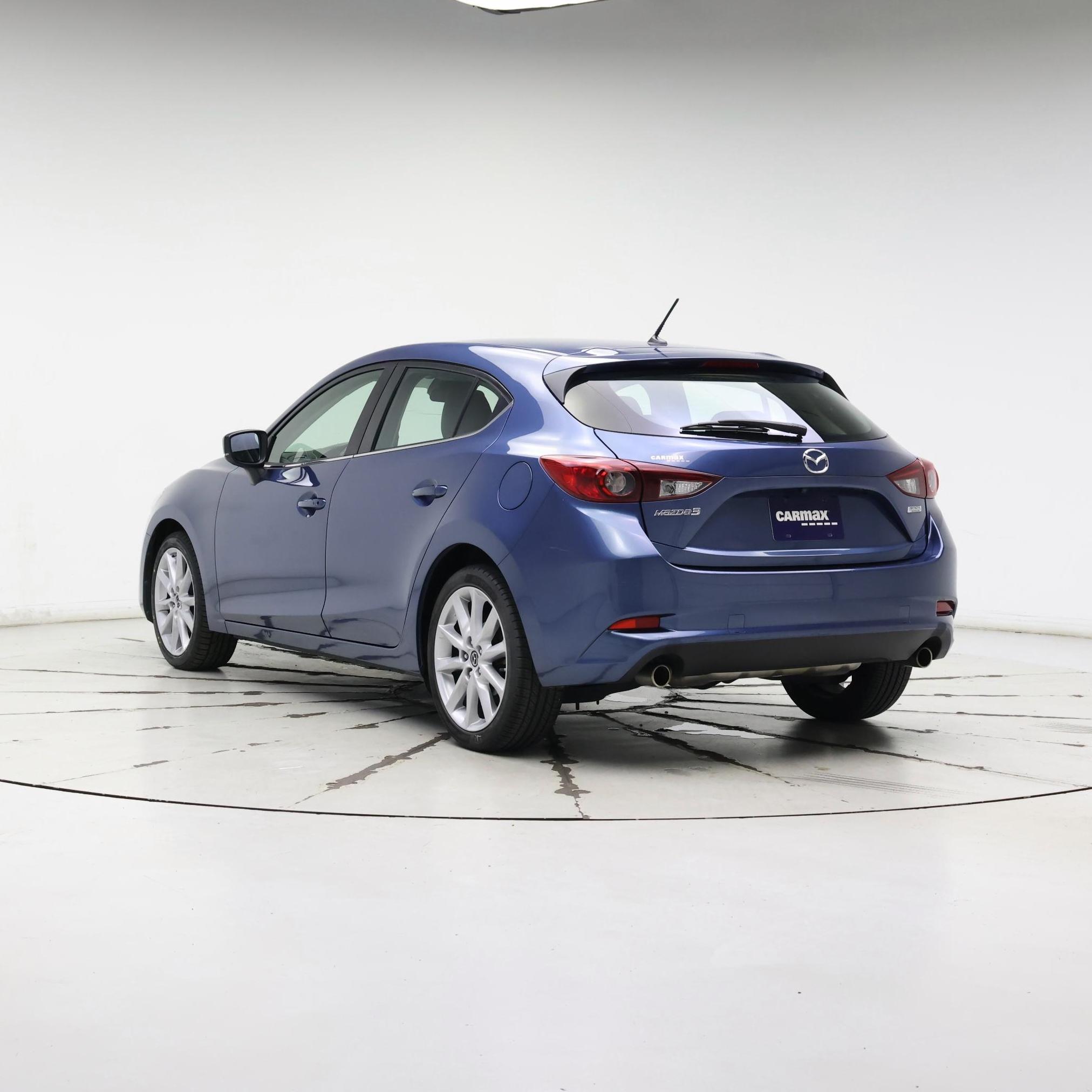 Thumbnail: 2018 Mazda Mazda3 - 2