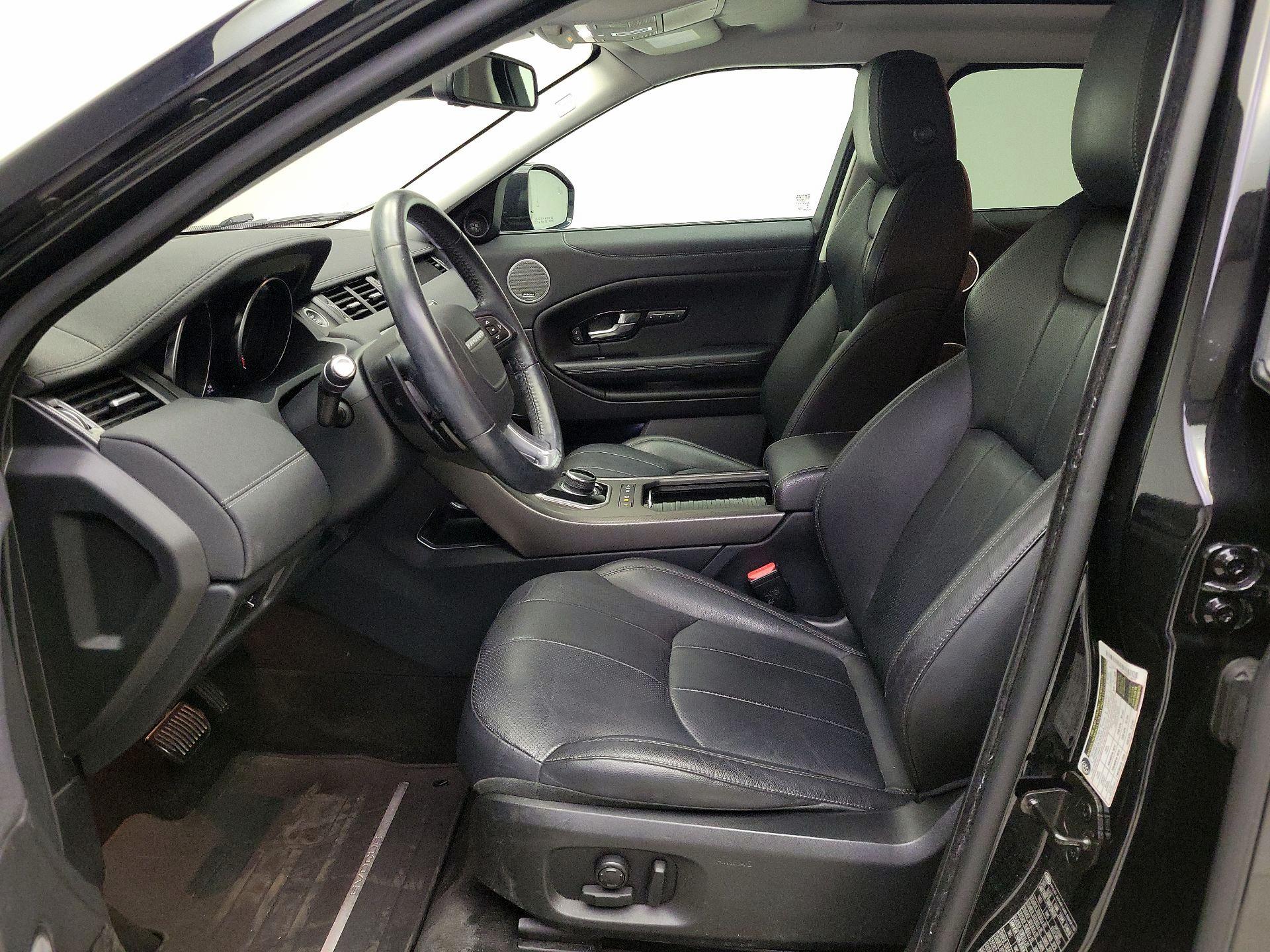 Thumbnail: 2018 Land Rover Range Rover Evoque - 11