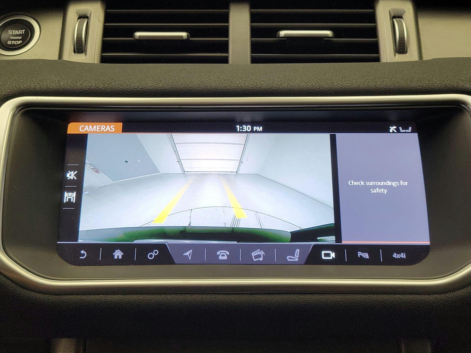 Thumbnail: 2018 Land Rover Range Rover Evoque - 15