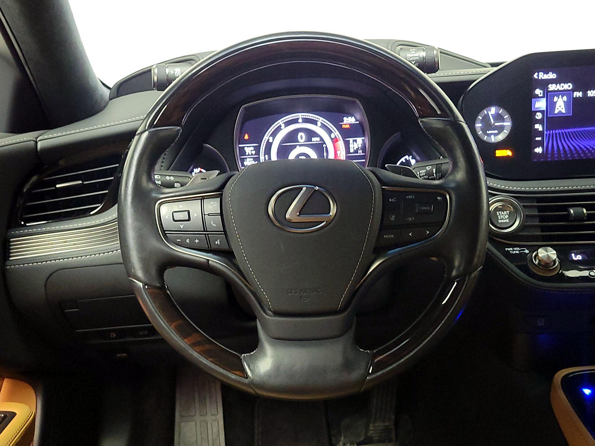 Thumbnail: 2021 Lexus LS - 10