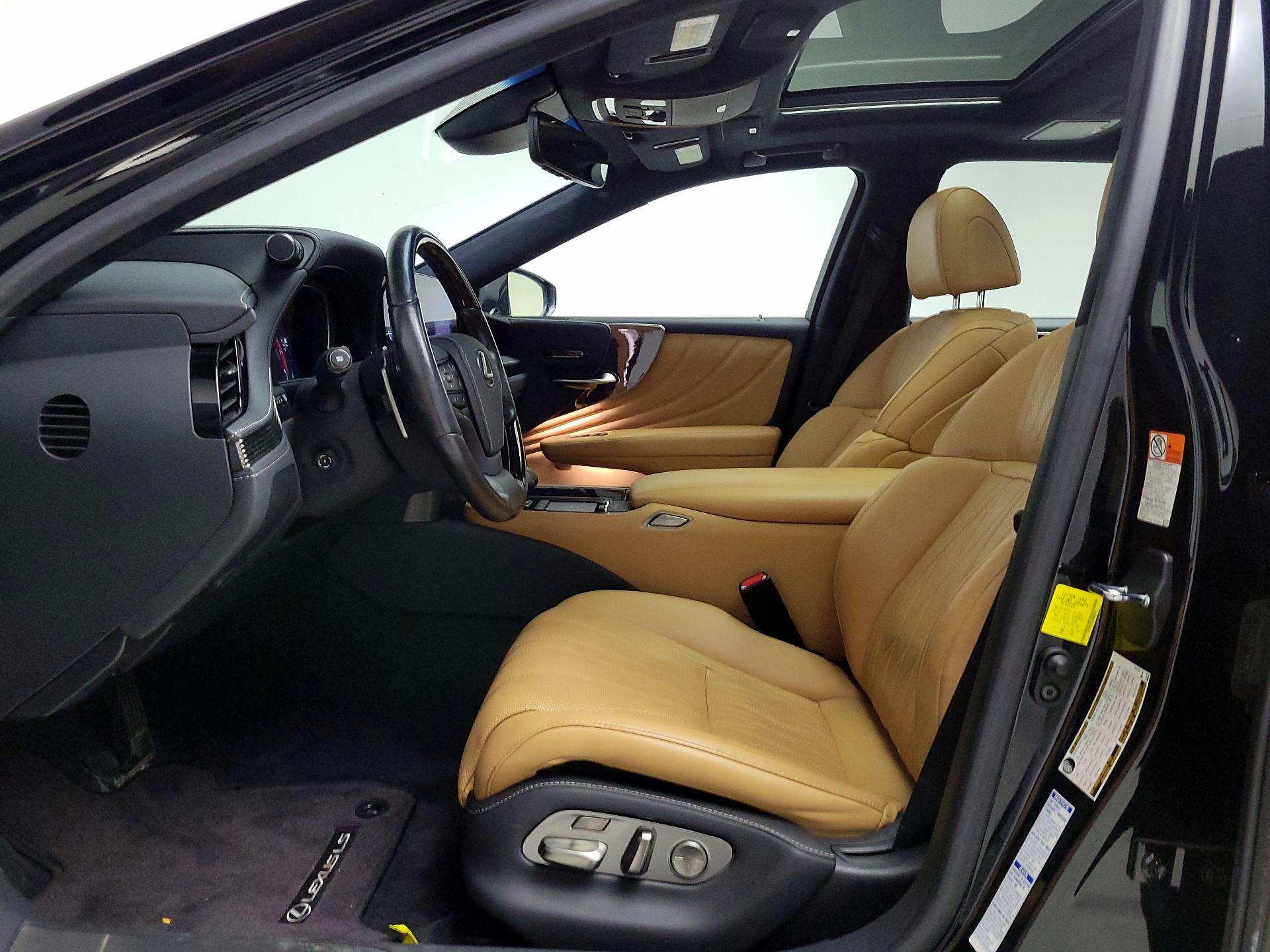 Thumbnail: 2021 Lexus LS - 11