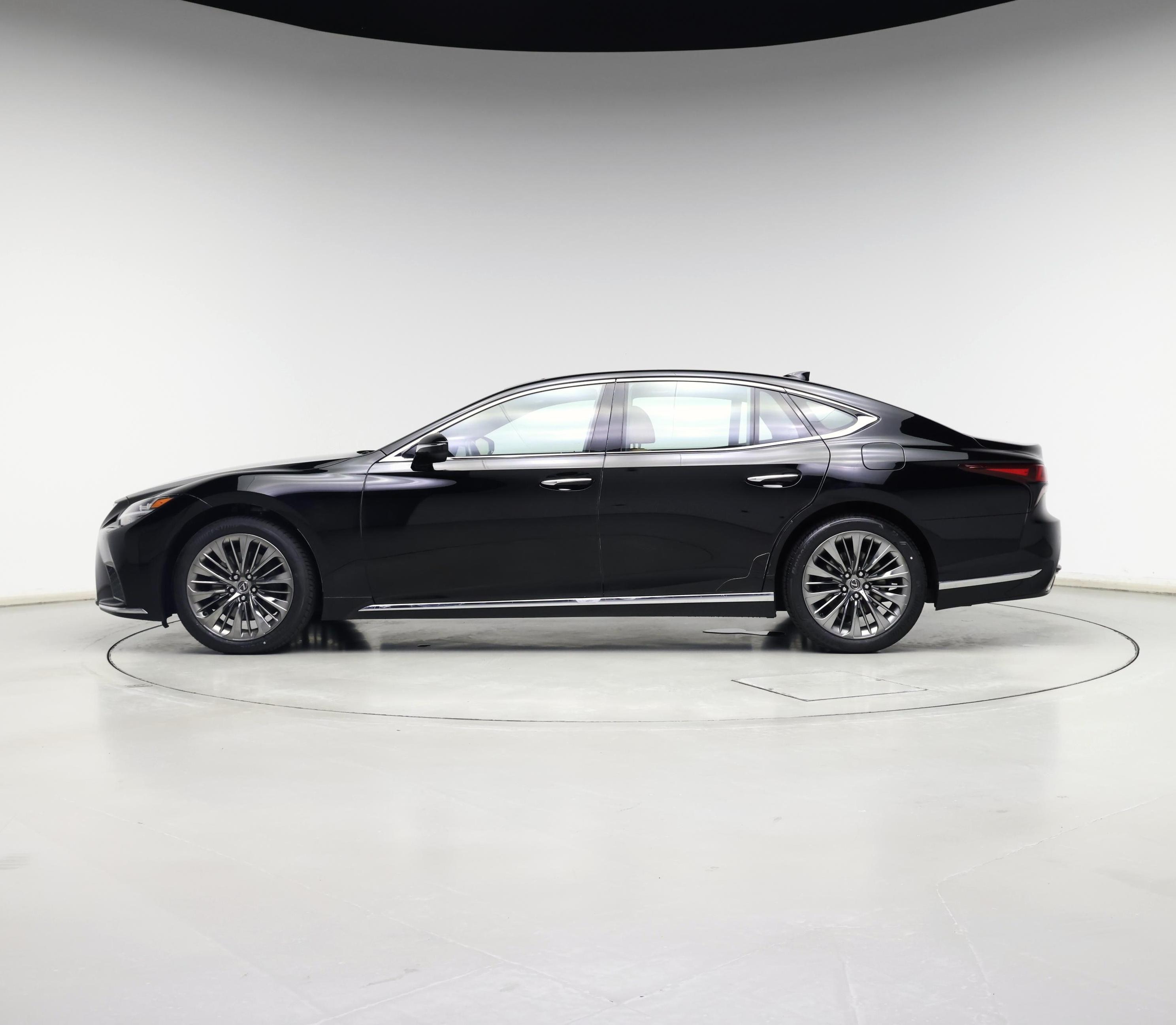 Thumbnail: 2021 Lexus LS - 3