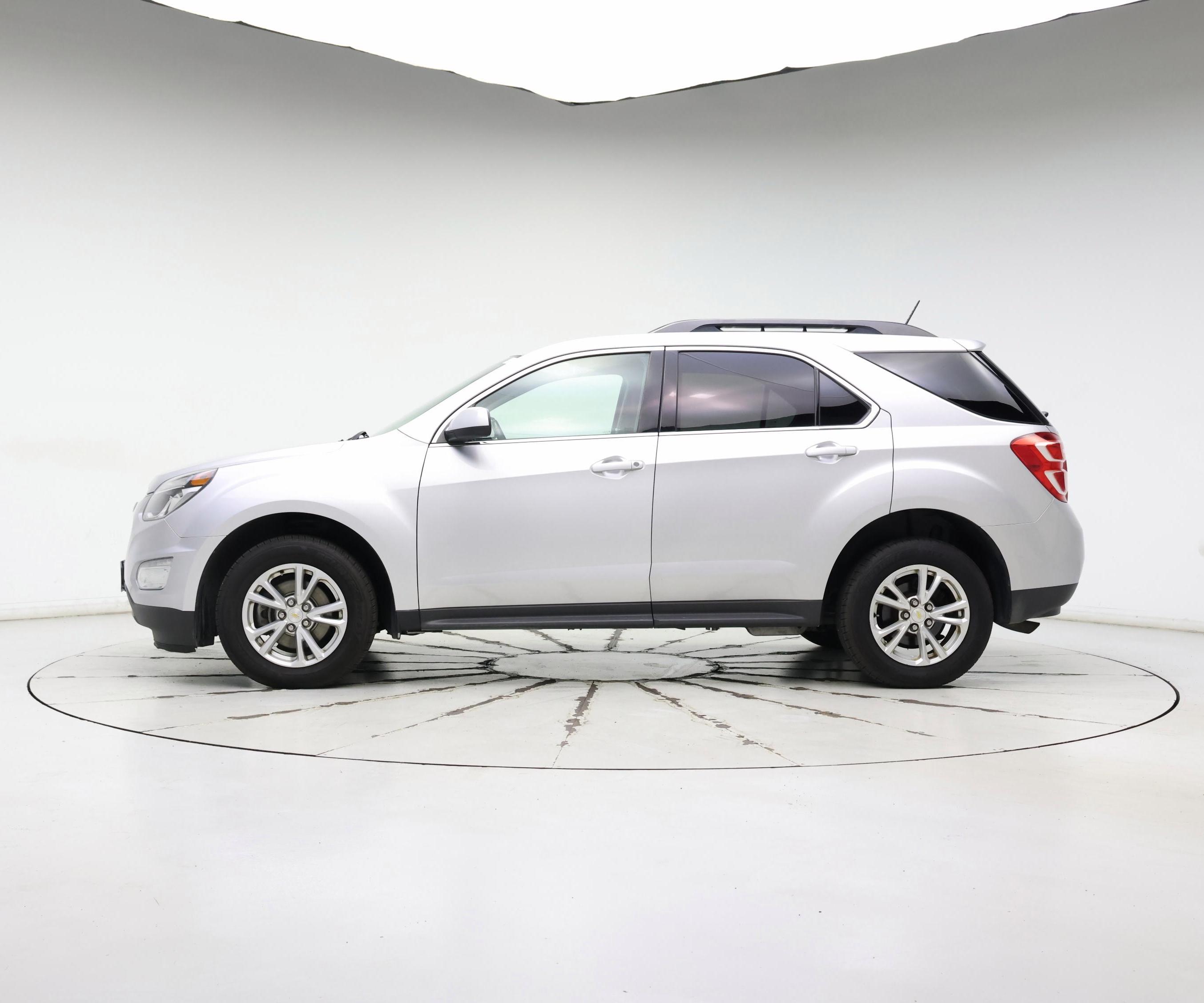 Thumbnail: 2017 Chevrolet Equinox - 3