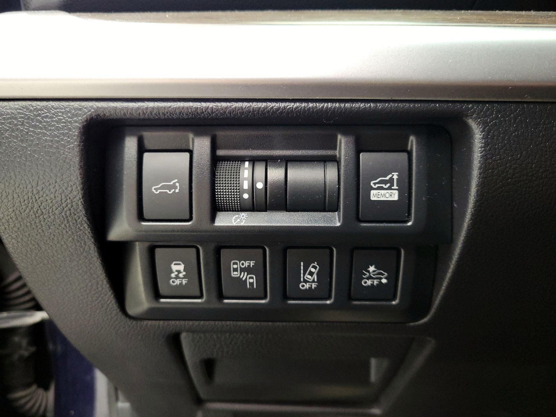 Thumbnail: 2018 Subaru Outback - 13