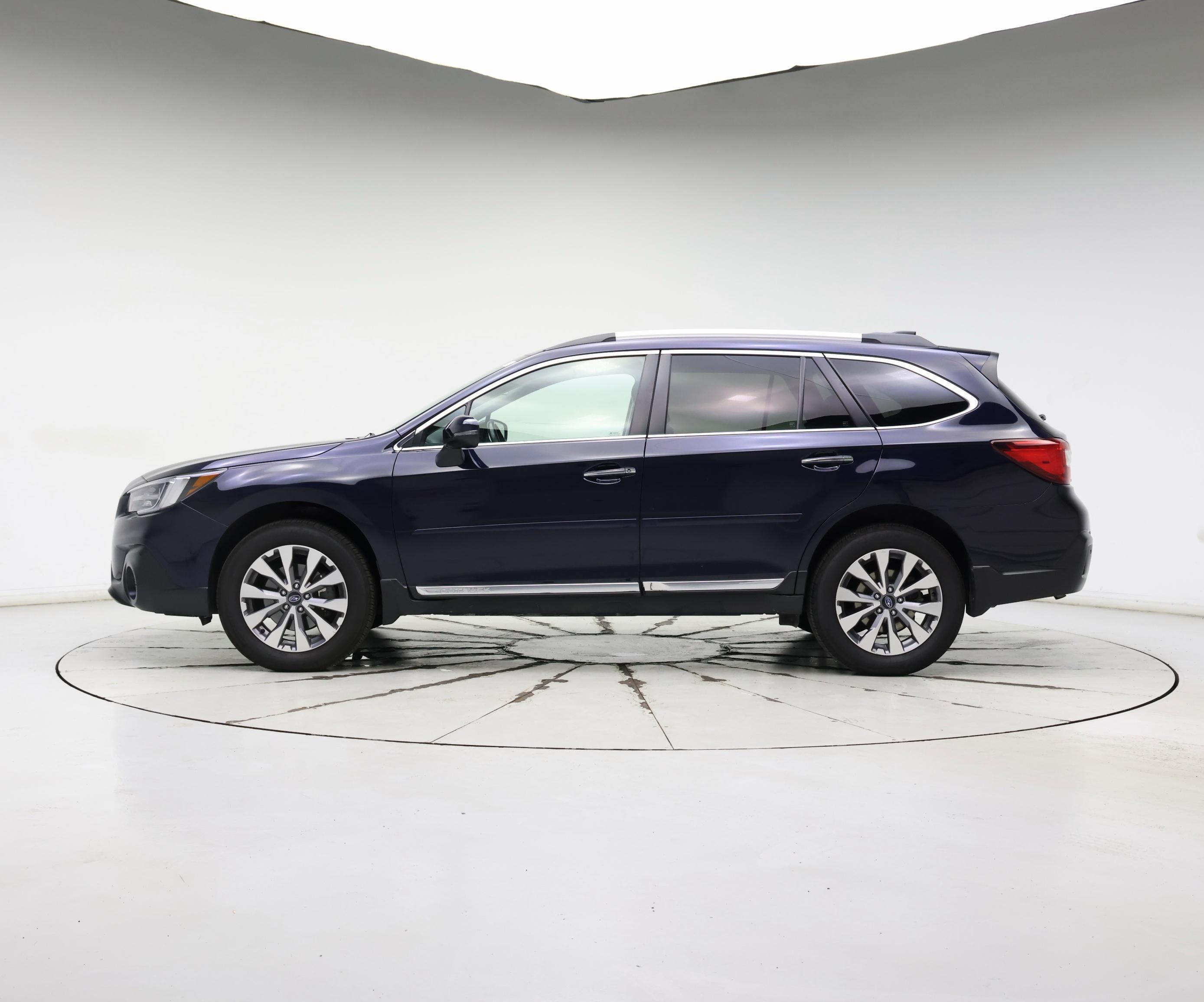 Thumbnail: 2018 Subaru Outback - 3
