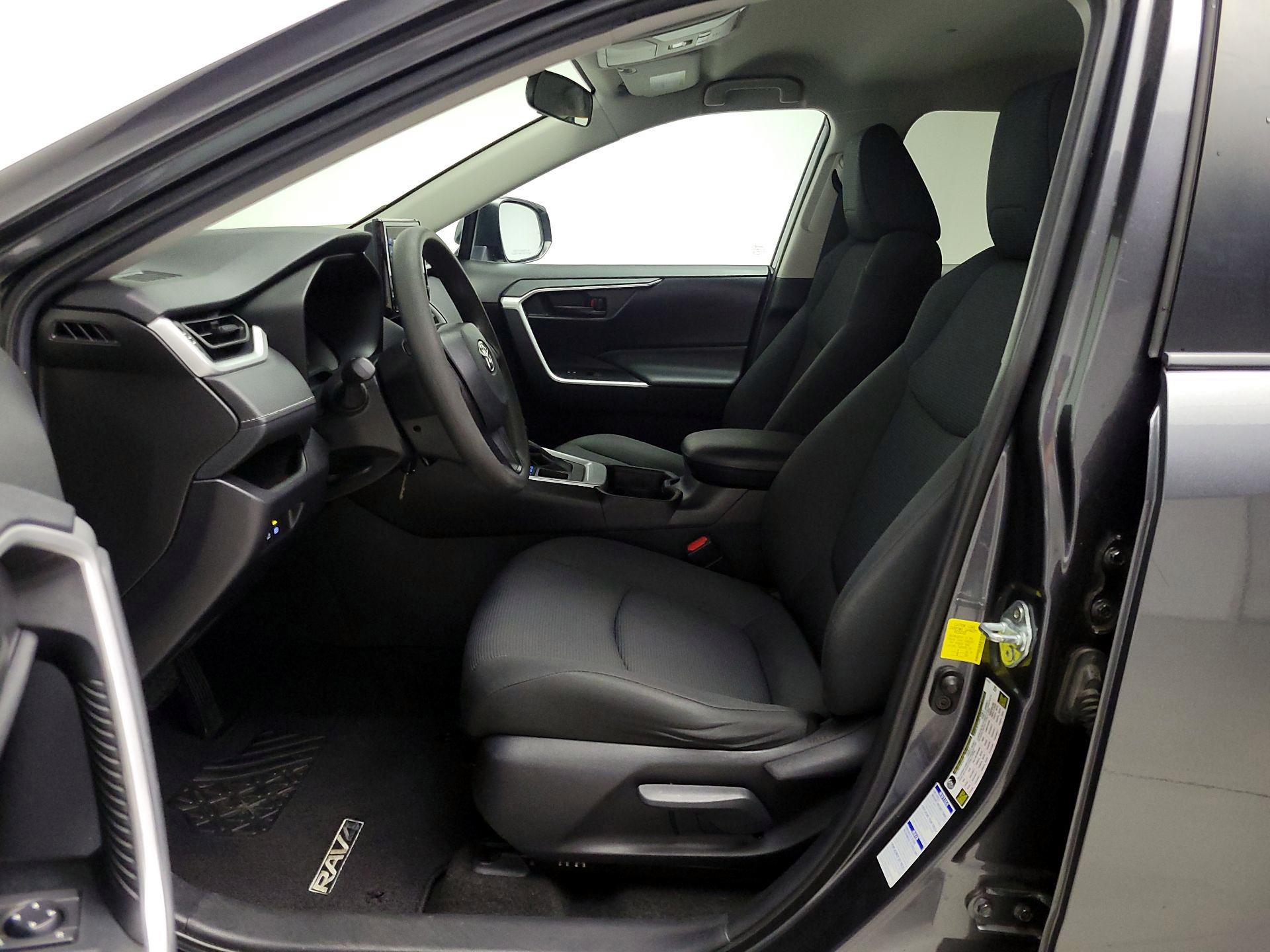 Thumbnail: 2021 Toyota RAV4 - 11