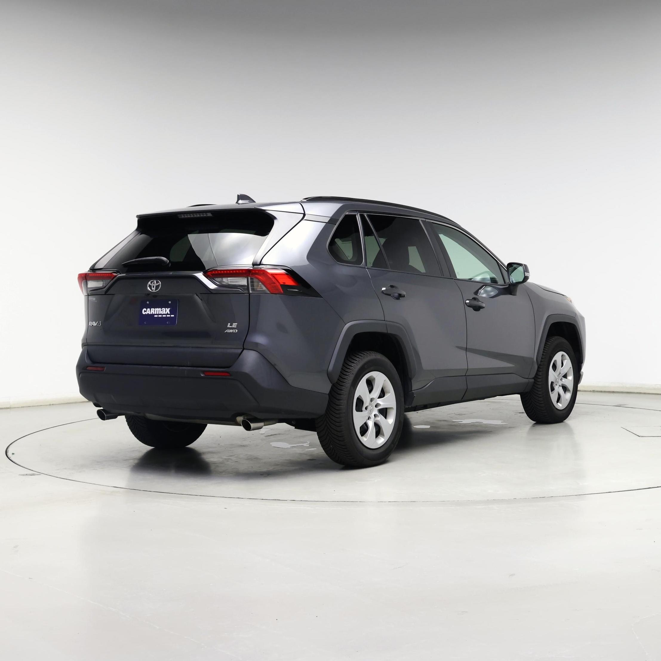 Thumbnail: 2021 Toyota RAV4 - 8