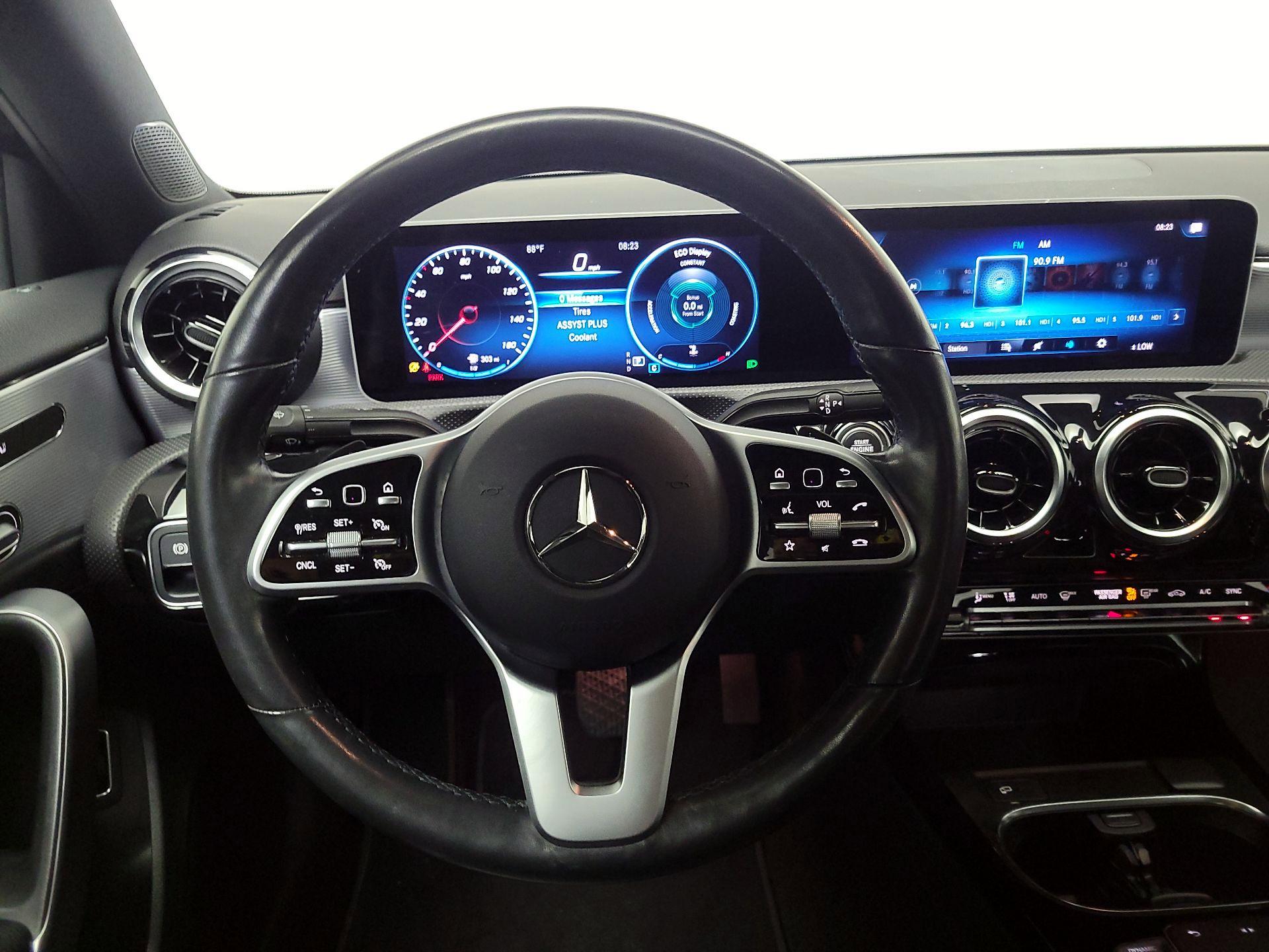 Thumbnail: 2020 Mercedes-Benz A-Class - 10